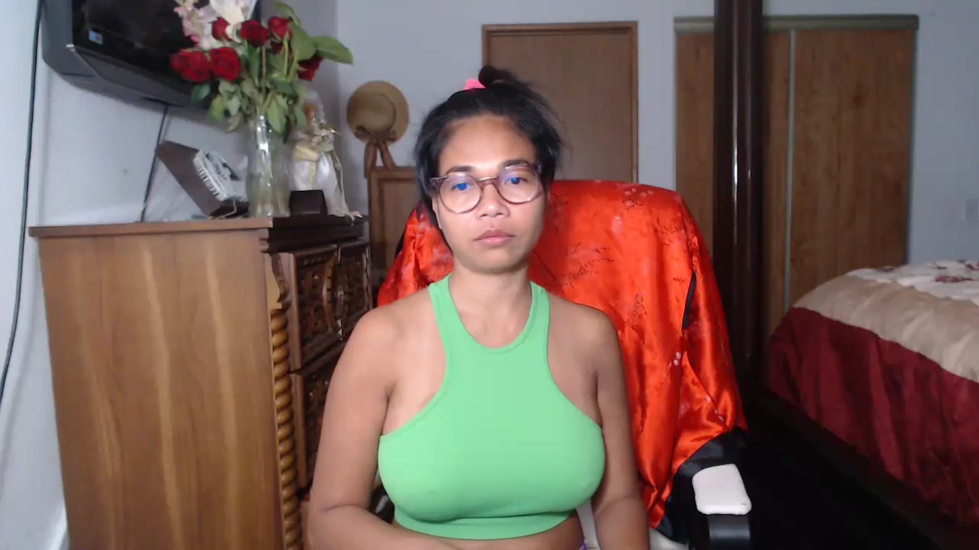 Gallery image thumbnail from Littlekai2023's myfreecams stream on, 06/14/2023, 03:14 image 17 of 20