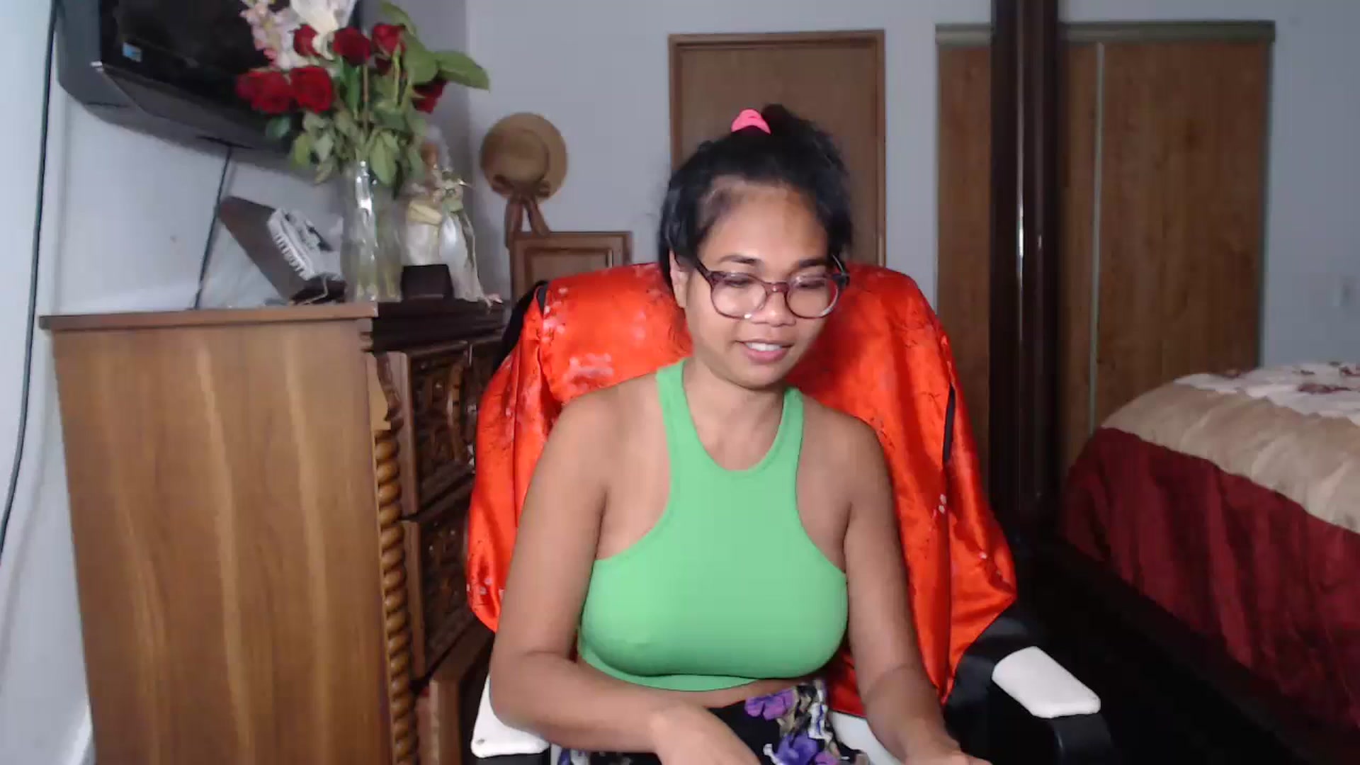 Gallery image thumbnail from Littlekai2023's myfreecams stream on, 06/14/2023, 03:14 image 1 of 20