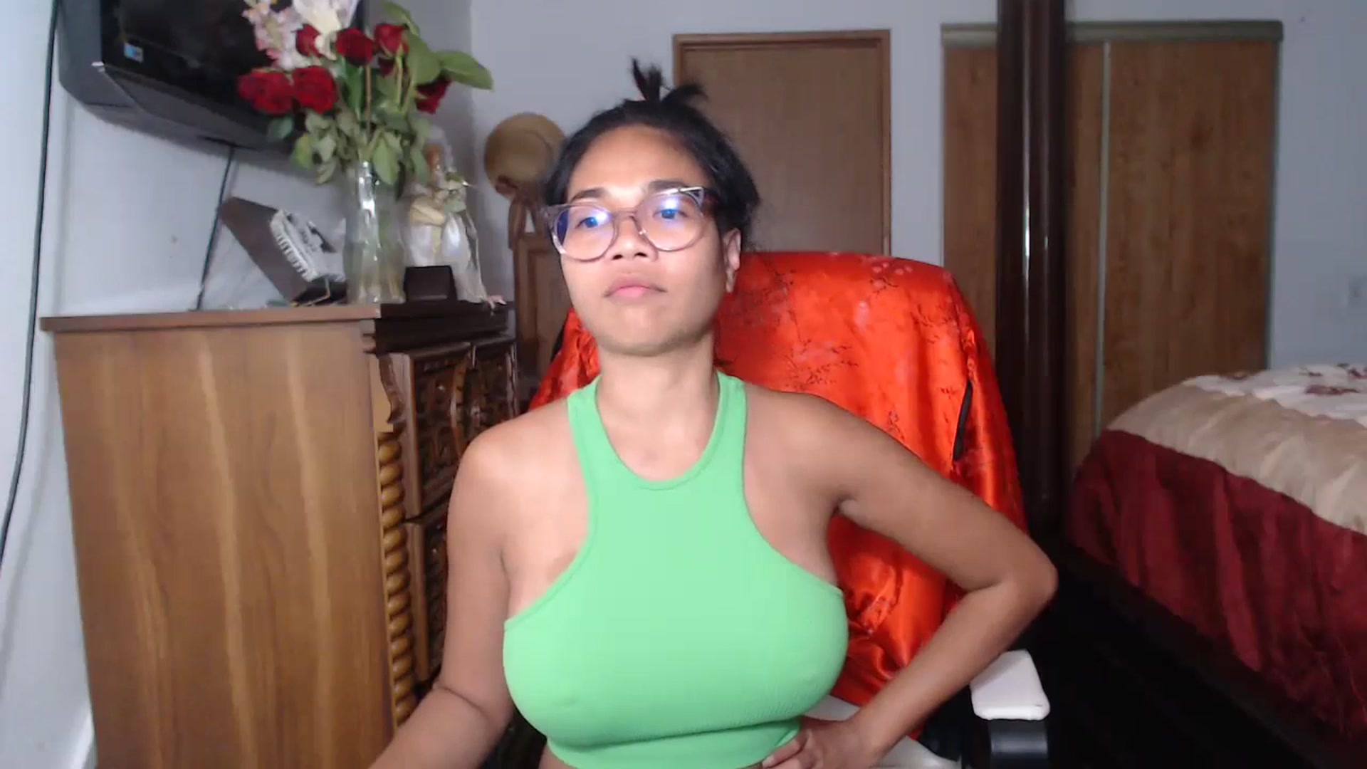 Gallery image thumbnail from Littlekai2023's myfreecams stream on, 06/14/2023, 03:14 image 16 of 20
