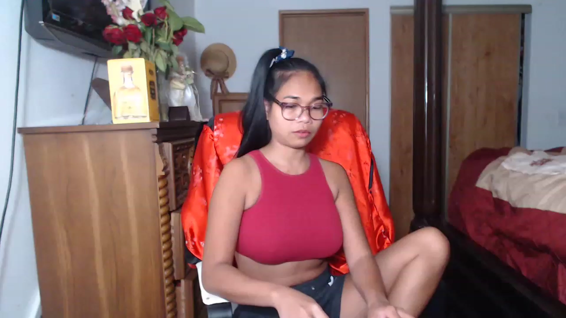 Gallery image thumbnail from Littlekai2023's myfreecams stream on, 06/15/2023, 24:29 image 2 of 20