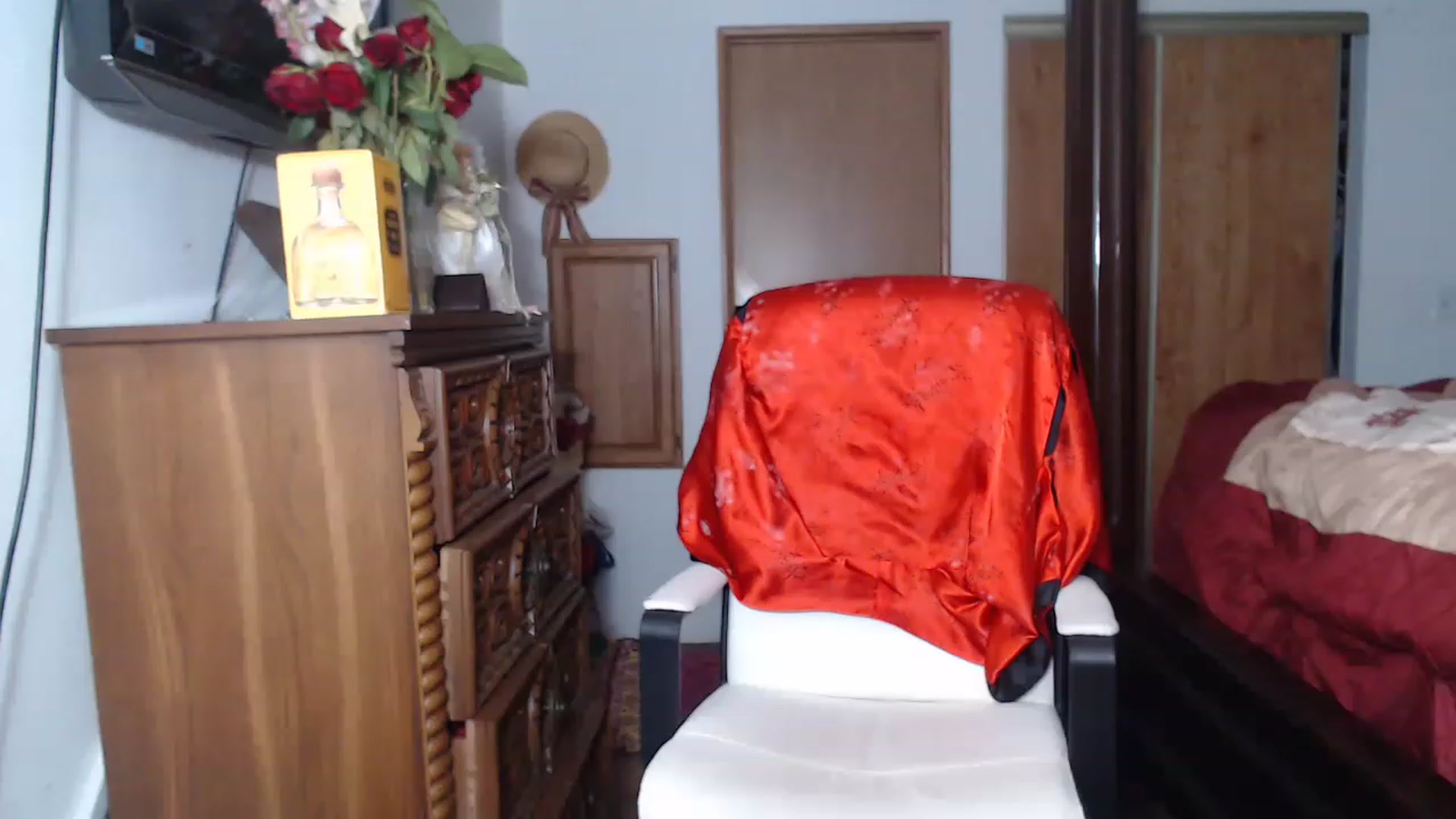 Gallery image thumbnail from Littlekai2023's myfreecams stream on, 06/15/2023, 24:29 image 12 of 20