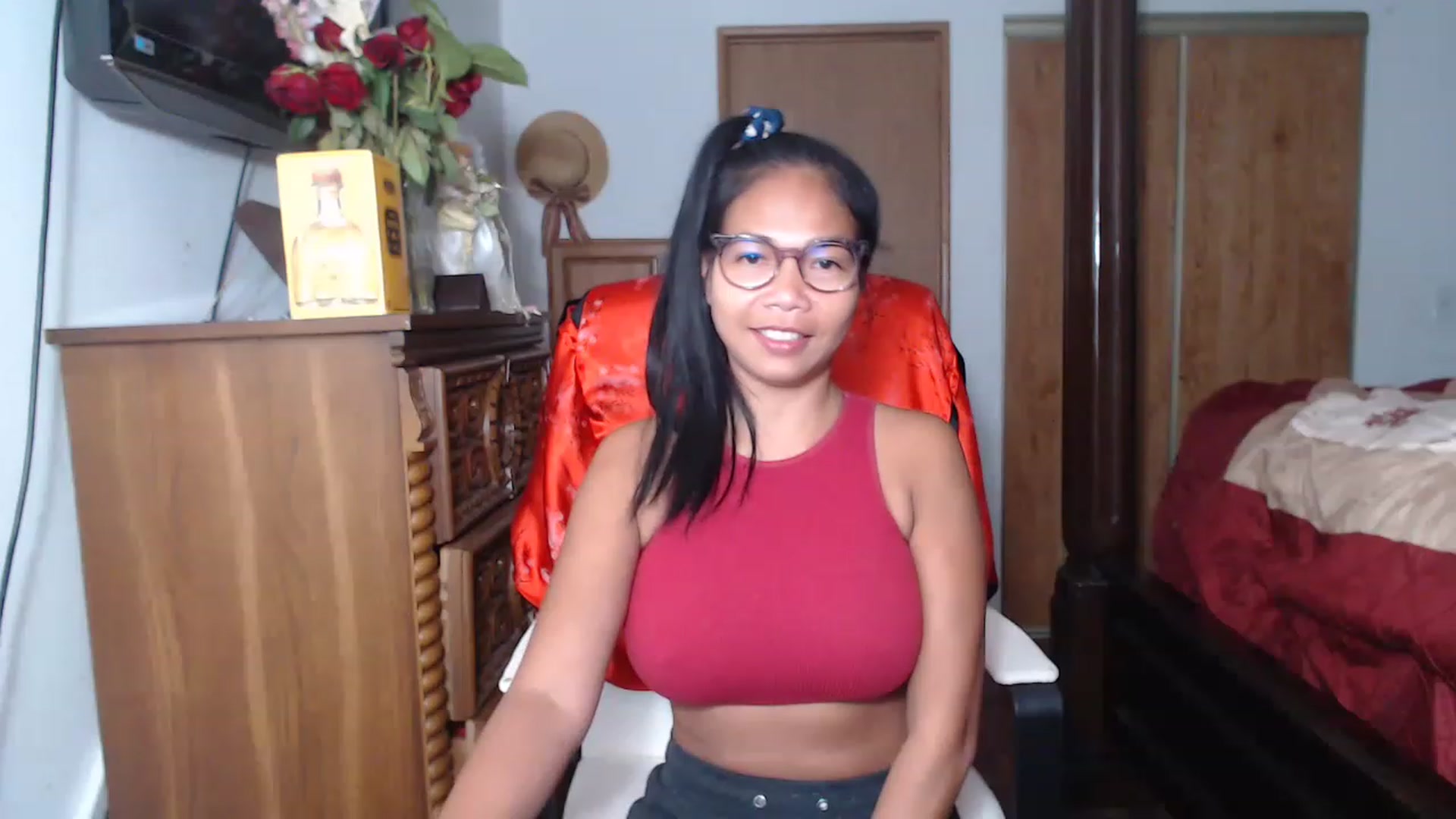 Gallery image thumbnail from Littlekai2023's myfreecams stream on, 06/15/2023, 01:32 image 16 of 20
