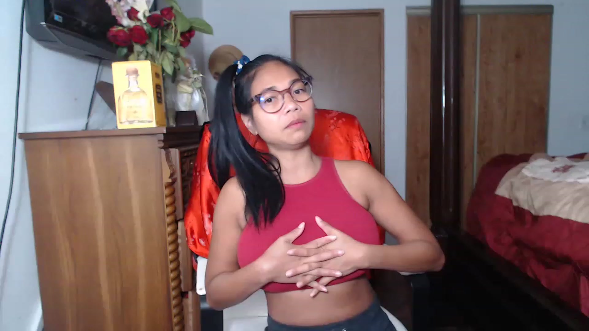 Gallery image thumbnail from Littlekai2023's myfreecams stream on, 06/15/2023, 01:32 image 8 of 20