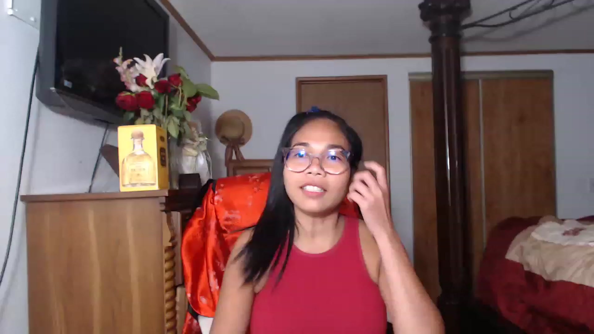 Gallery image thumbnail from Littlekai2023's myfreecams stream on, 06/15/2023, 01:32 image 19 of 20