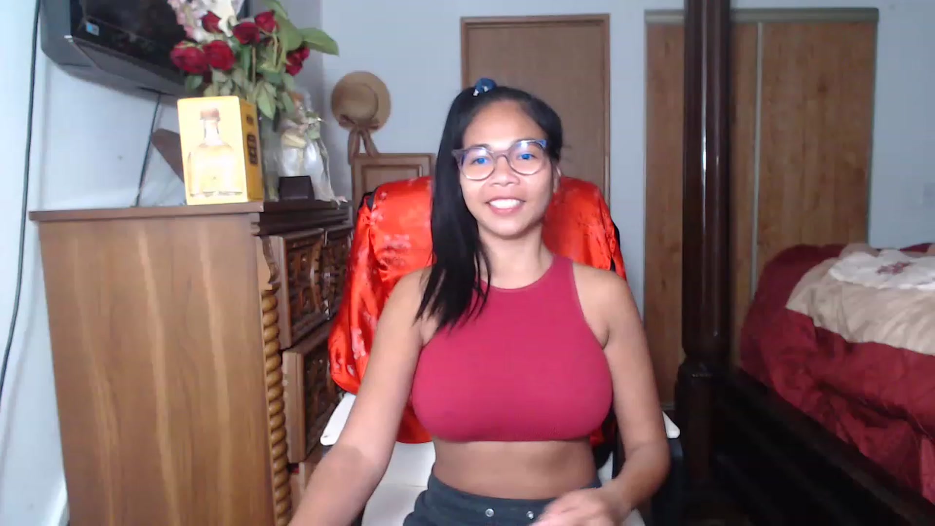 Gallery image thumbnail from Littlekai2023's myfreecams stream on, 06/15/2023, 01:32 image 15 of 20