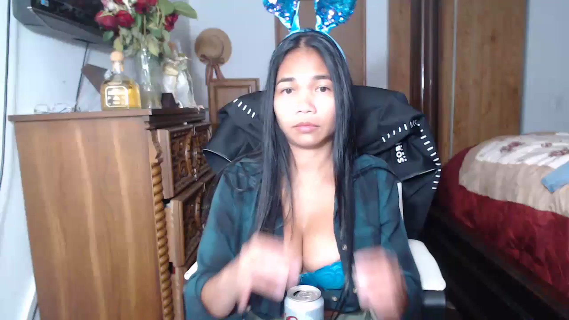 Gallery image thumbnail from Littlekai2023's myfreecams stream on, 06/16/2023, 02:14 image 3 of 20