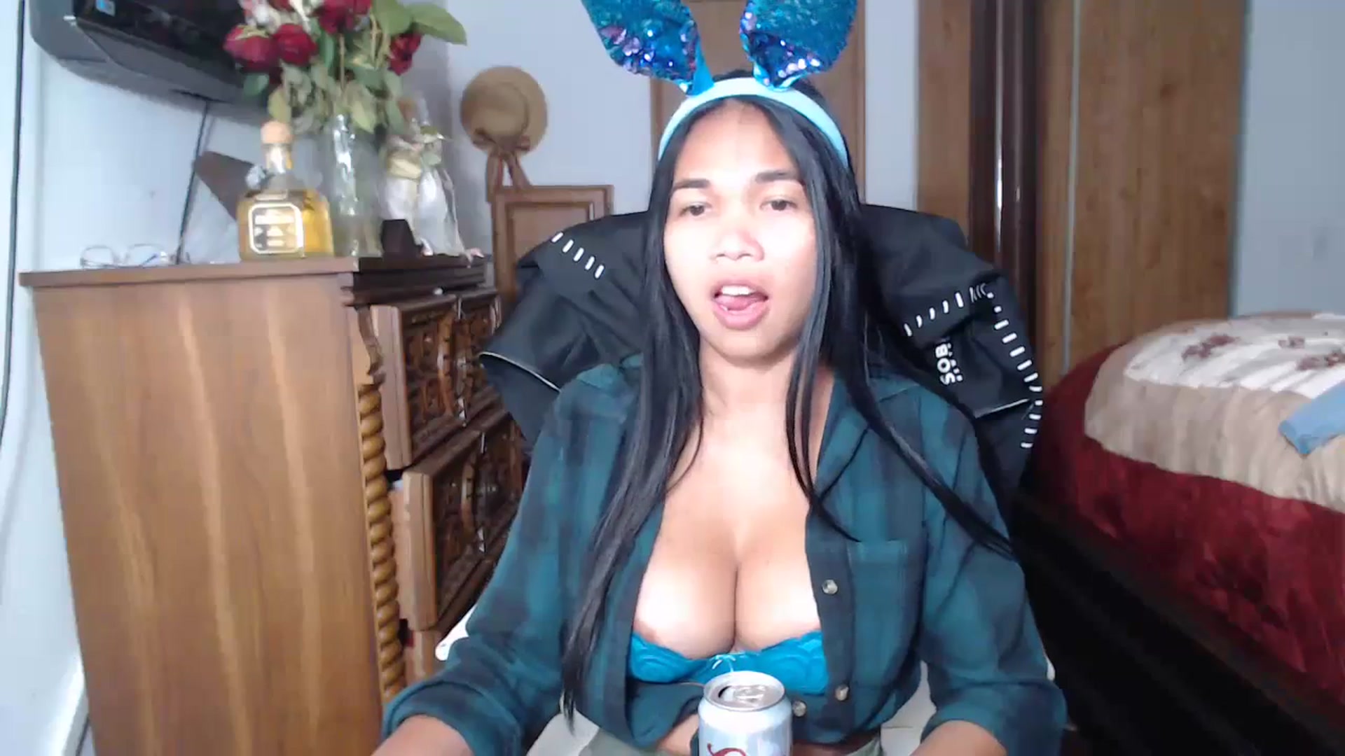 Gallery image thumbnail from Littlekai2023's myfreecams stream on, 06/16/2023, 02:14 image 4 of 20