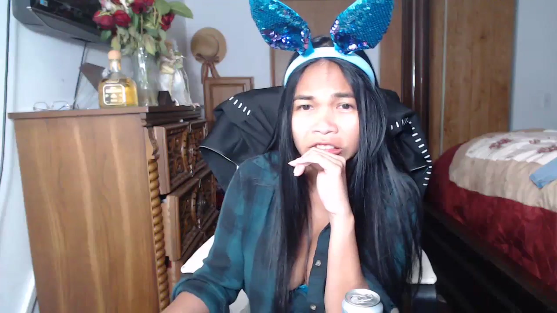 Gallery image thumbnail from Littlekai2023's myfreecams stream on, 06/16/2023, 02:18 image 14 of 20
