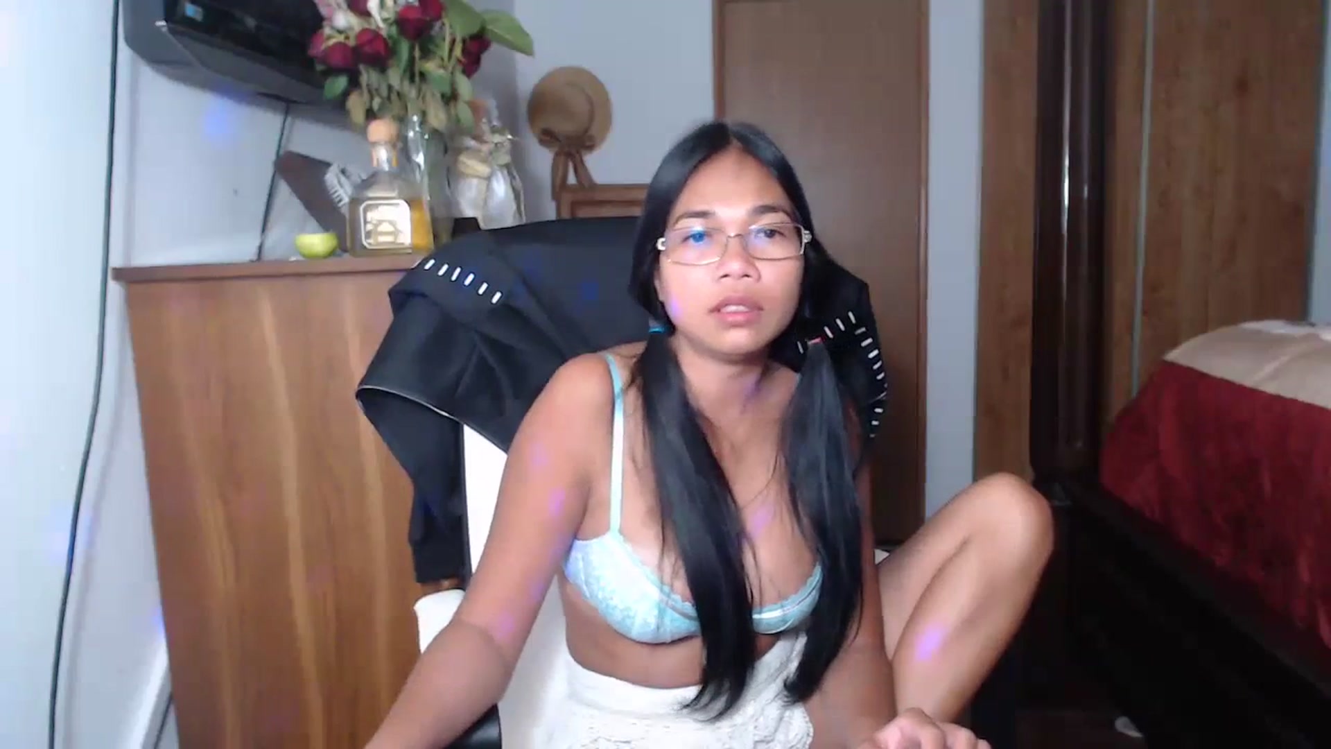 Gallery image thumbnail from Littlekai2023's myfreecams stream on, 06/17/2023, 01:35 image 20 of 20