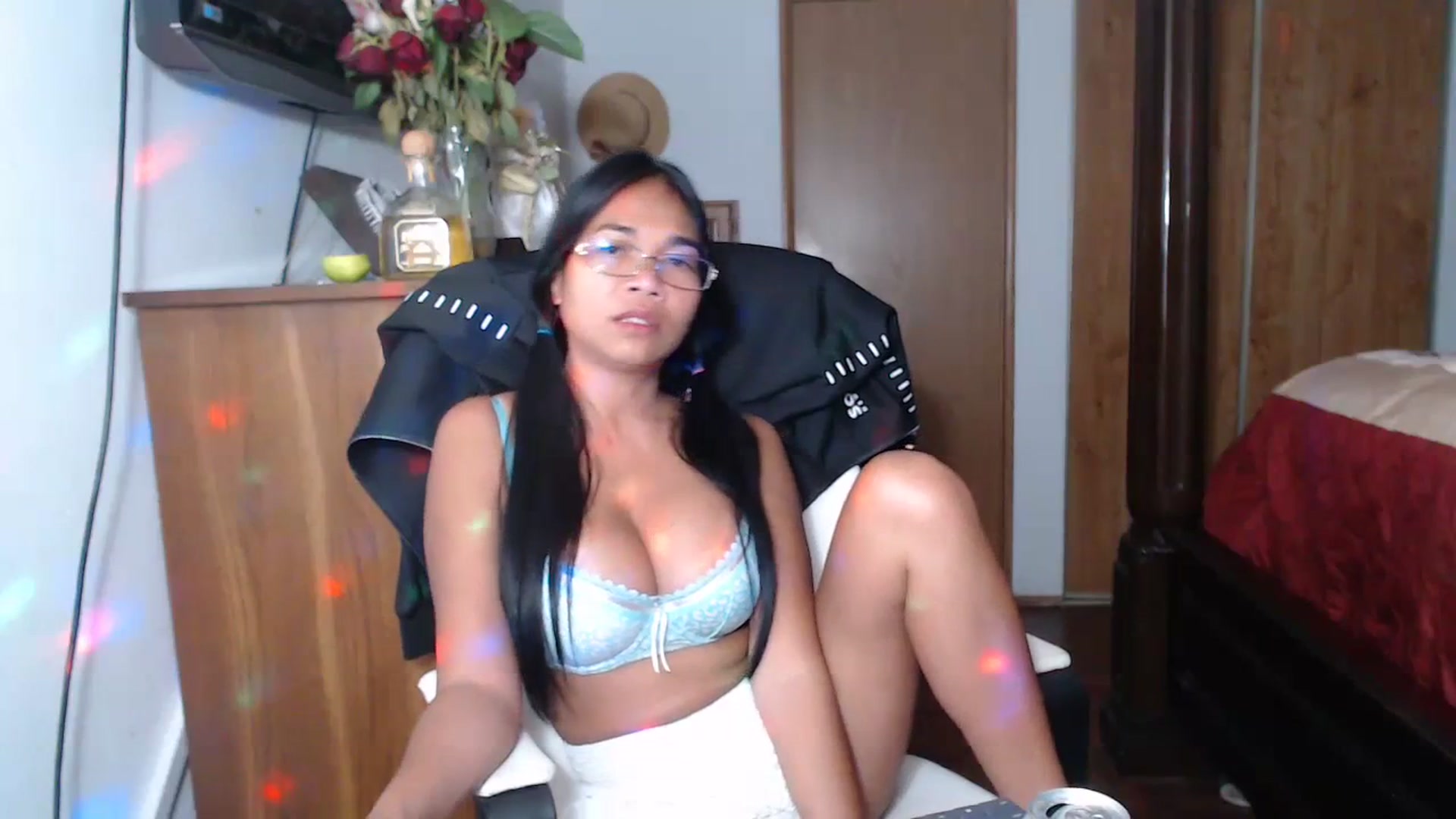 Gallery image thumbnail from Littlekai2023's myfreecams stream on, 06/17/2023, 01:35 image 2 of 20