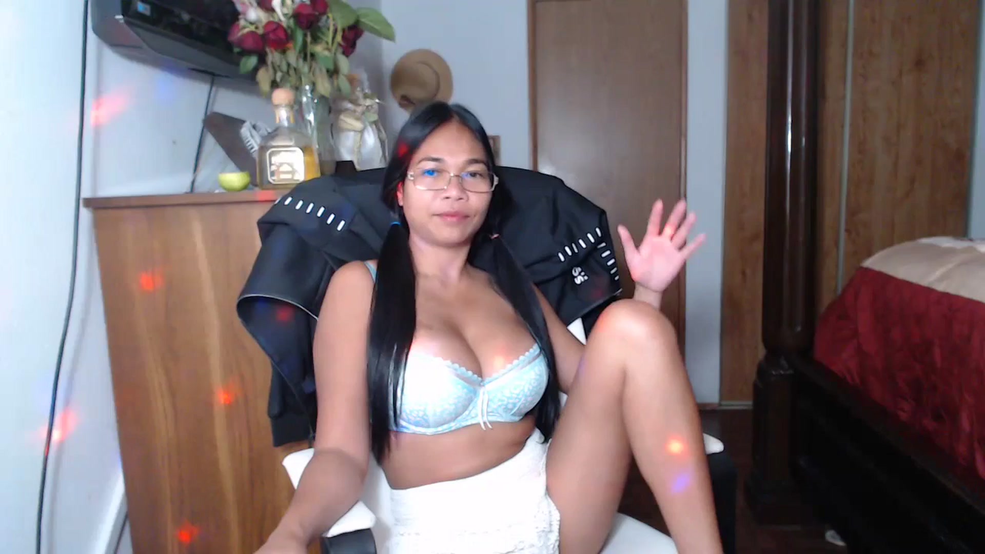 Gallery image thumbnail from Littlekai2023's myfreecams stream on, 06/17/2023, 01:35 image 1 of 20