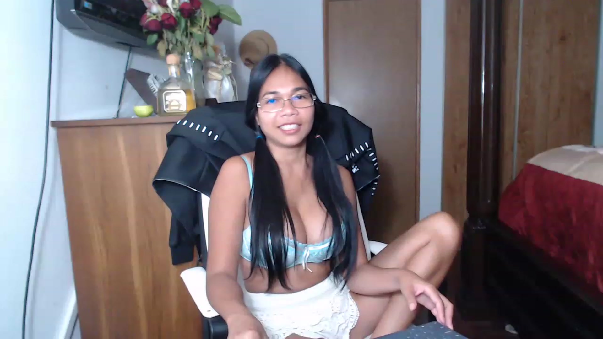 Gallery image thumbnail from Littlekai2023's myfreecams stream on, 06/17/2023, 02:49 image 5 of 20