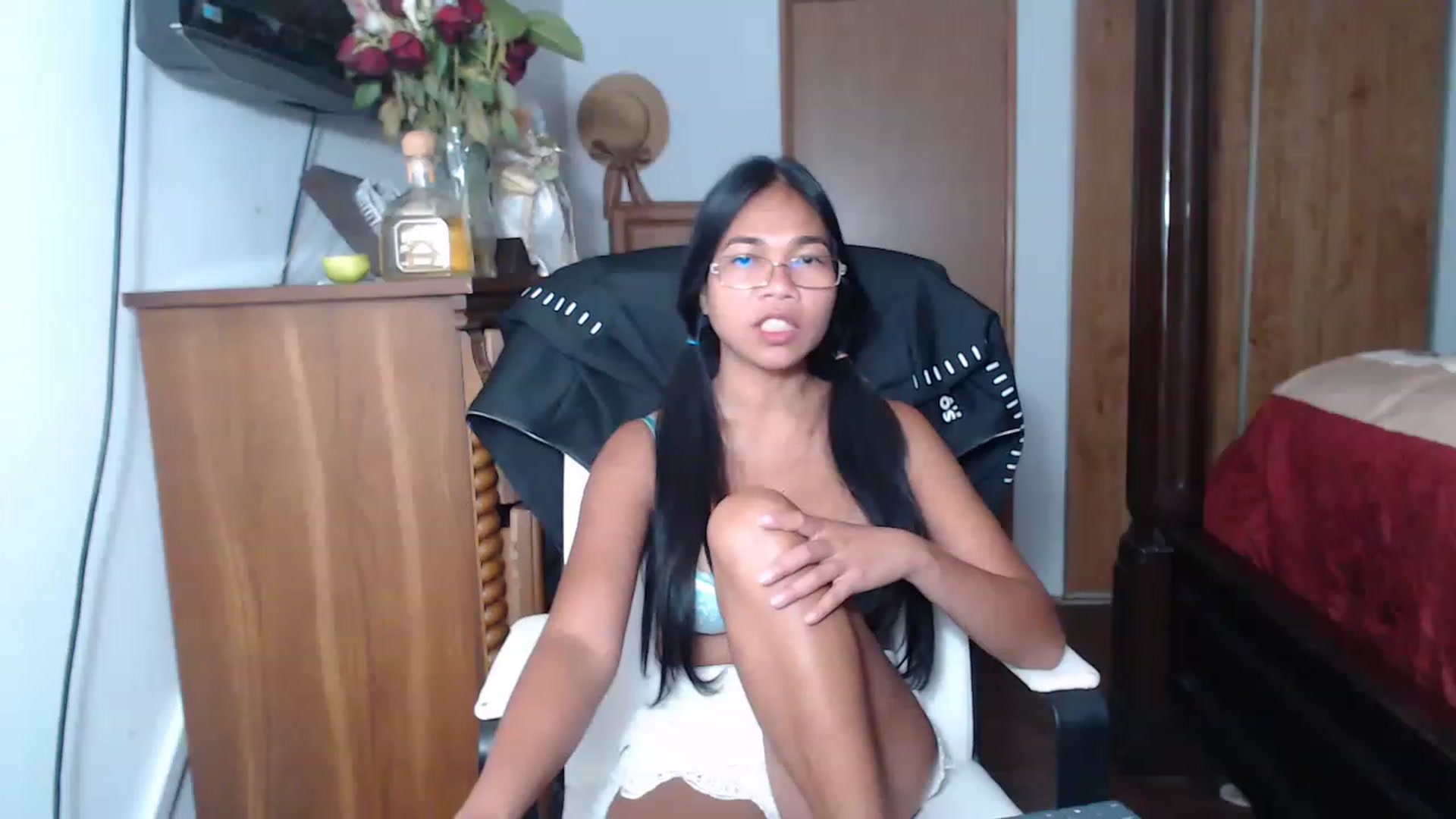 Gallery image thumbnail from Littlekai2023's myfreecams stream on, 06/17/2023, 02:49 image 4 of 20