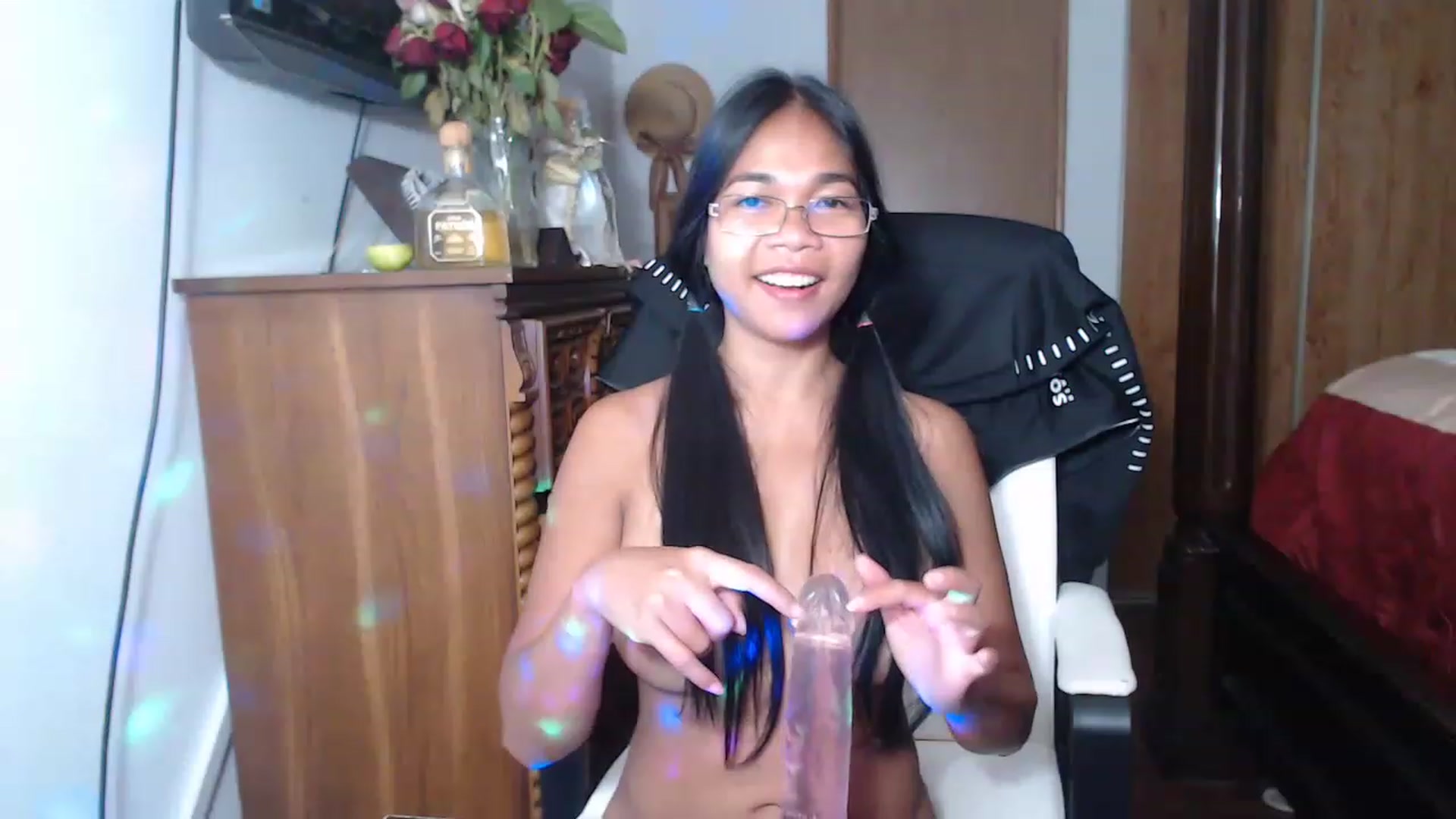 Gallery image thumbnail from Littlekai2023's myfreecams stream on, 06/17/2023, 04:11 image 5 of 20