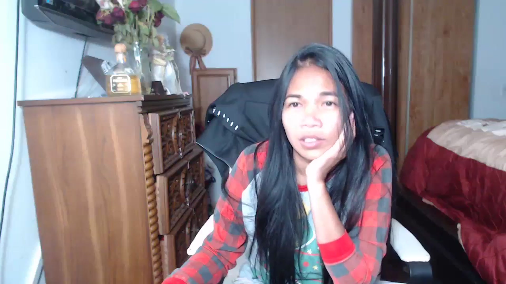 Gallery image thumbnail from Littlekai2023's myfreecams stream on, 06/18/2023, 06:09 image 11 of 20