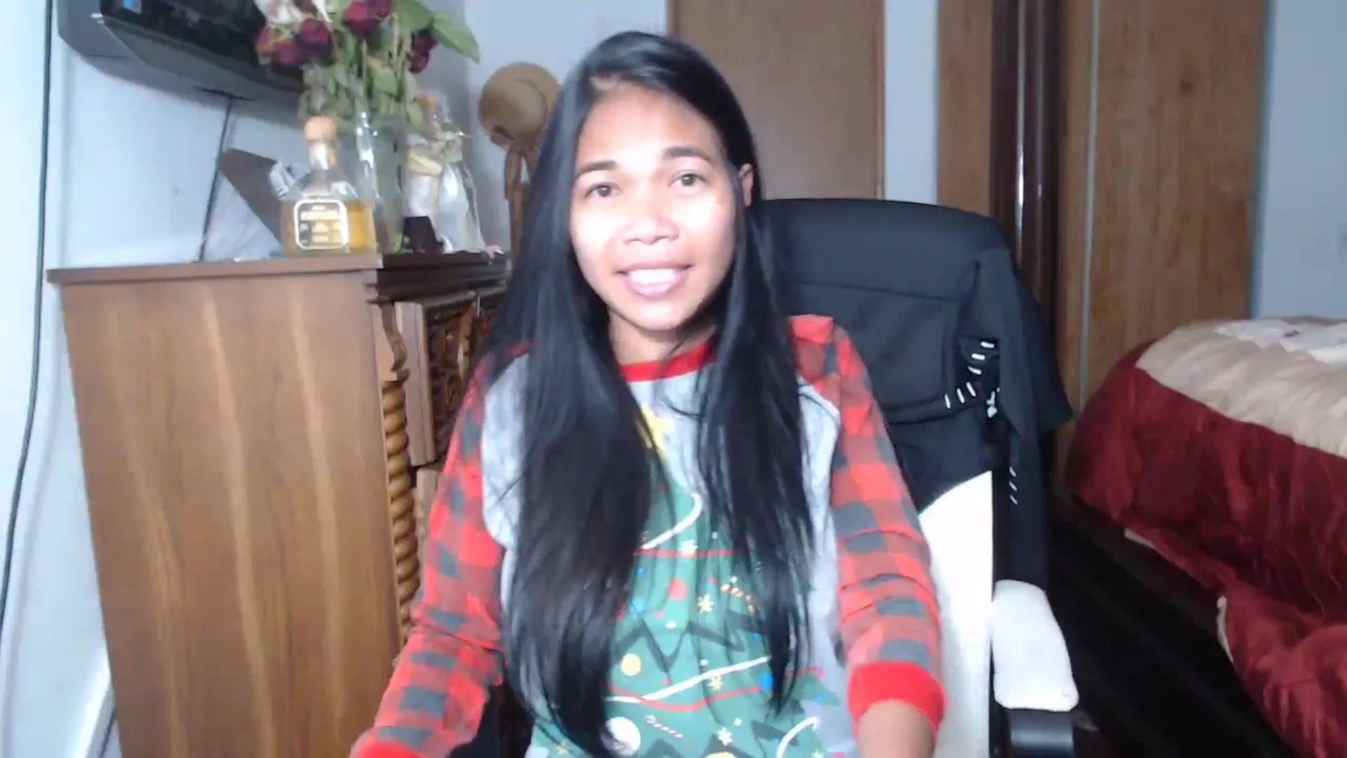 Gallery image thumbnail from Littlekai2023's myfreecams stream on, 06/18/2023, 06:09 image 17 of 20