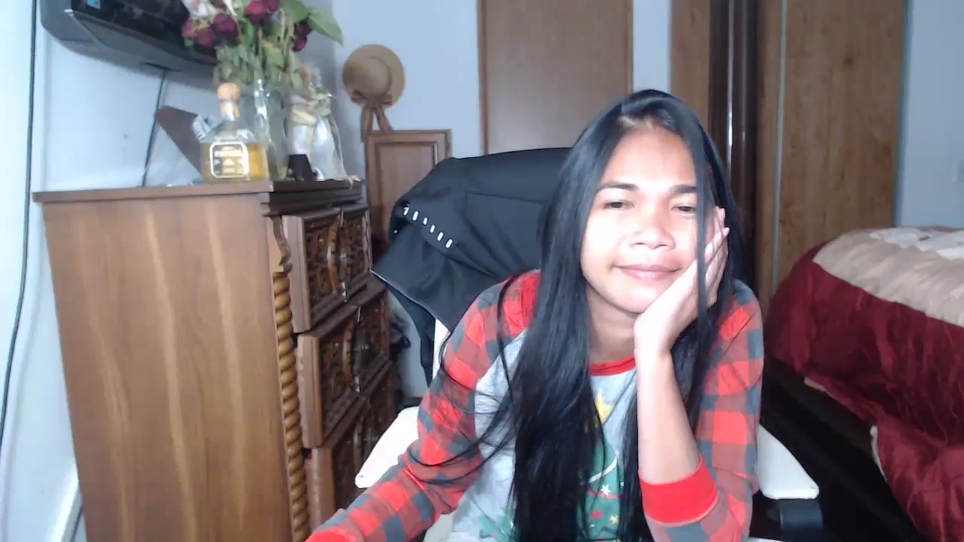 Gallery image thumbnail from Littlekai2023's myfreecams stream on, 06/18/2023, 06:09 image 9 of 20