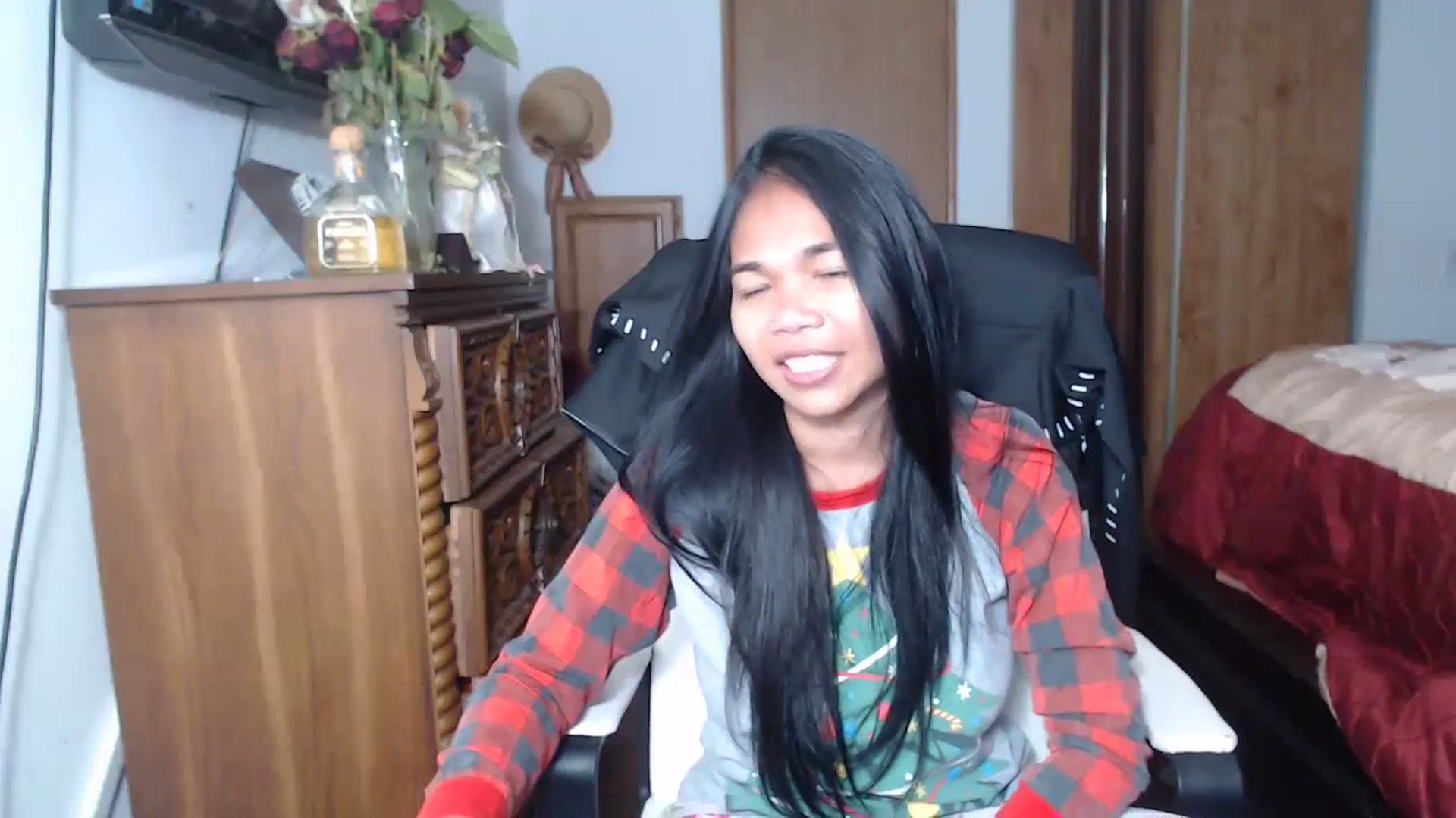 Gallery image thumbnail from Littlekai2023's myfreecams stream on, 06/18/2023, 06:09 image 4 of 20