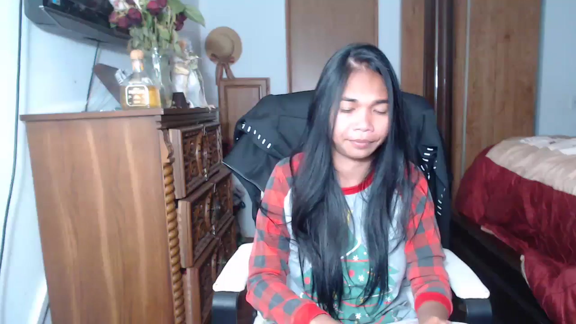Gallery image thumbnail from Littlekai2023's myfreecams stream on, 06/18/2023, 06:09 image 12 of 20