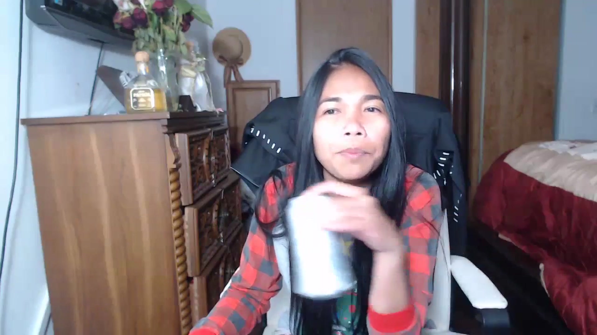 Gallery image thumbnail from Littlekai2023's myfreecams stream on, 06/18/2023, 06:09 image 5 of 20
