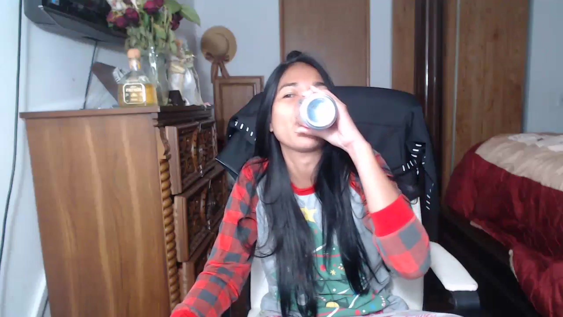 Gallery image thumbnail from Littlekai2023's myfreecams stream on, 06/18/2023, 06:09 image 2 of 20