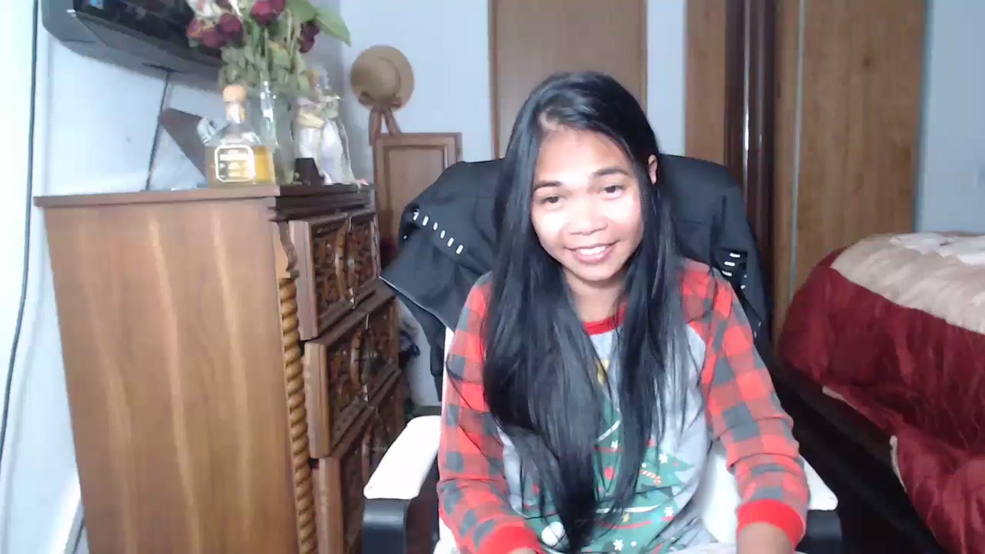 Gallery image thumbnail from Littlekai2023's myfreecams stream on, 06/18/2023, 06:09 image 13 of 20