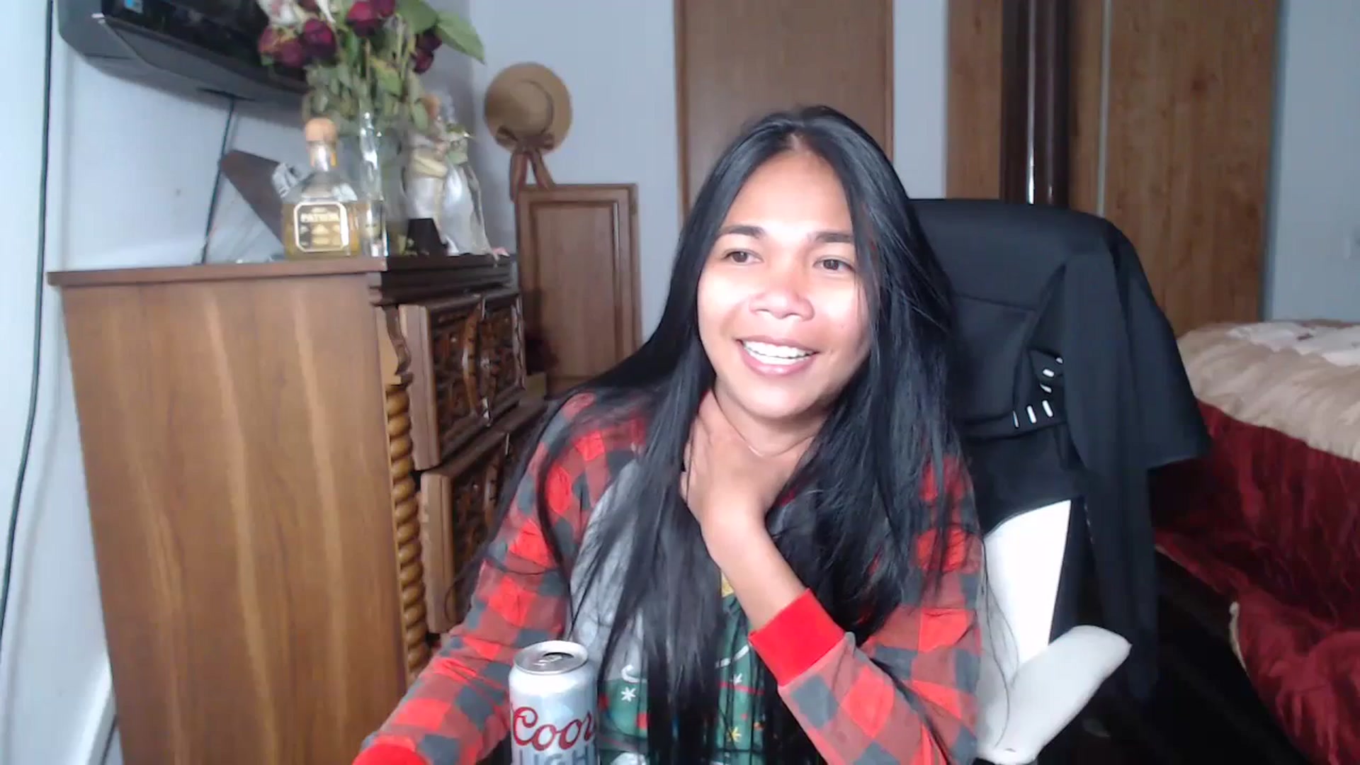 Gallery image thumbnail from Littlekai2023's myfreecams stream on, 06/18/2023, 06:39 image 2 of 20