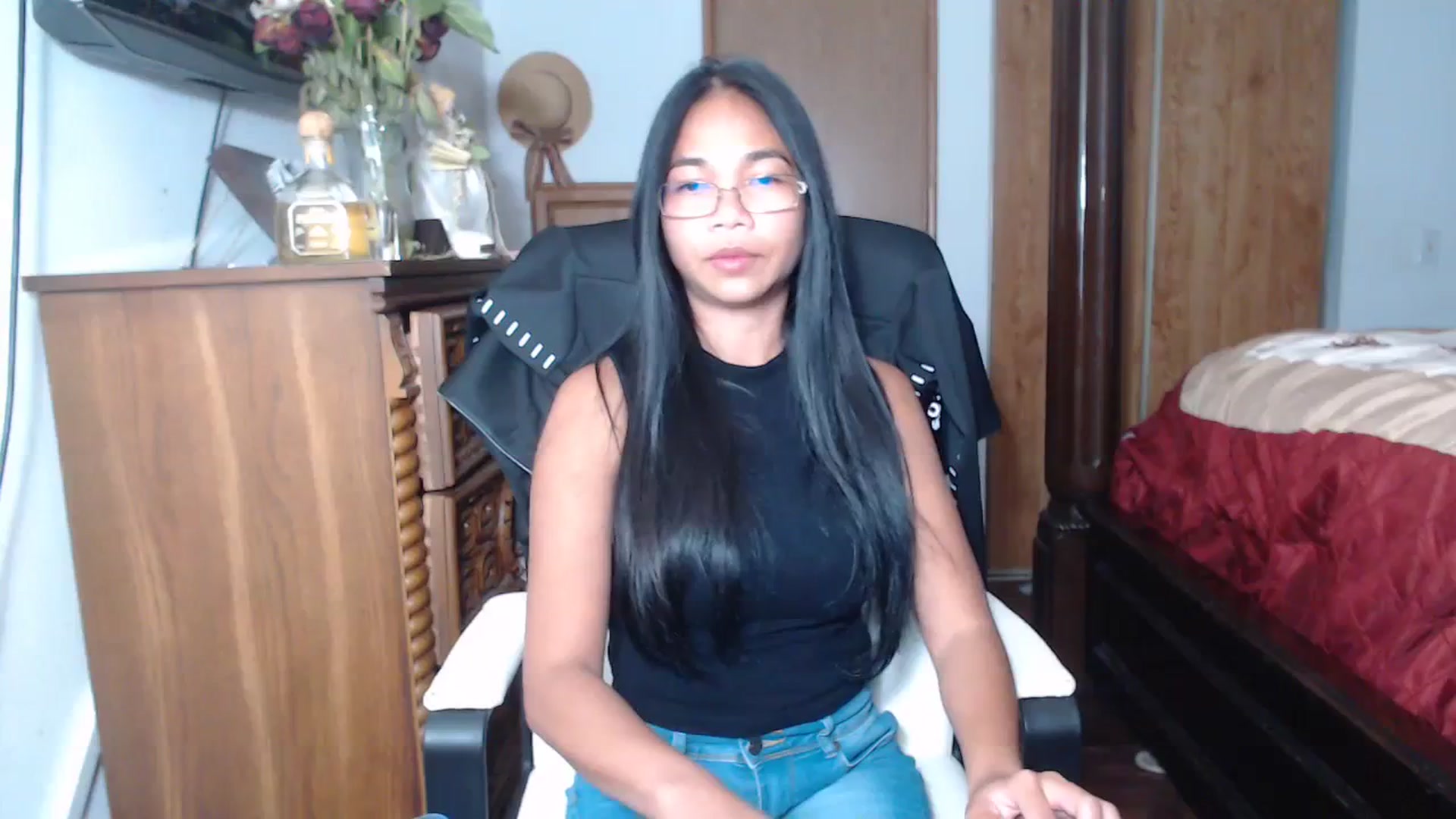 Gallery image thumbnail from Littlekai2023's myfreecams stream on, 06/19/2023, 02:08 image 20 of 20