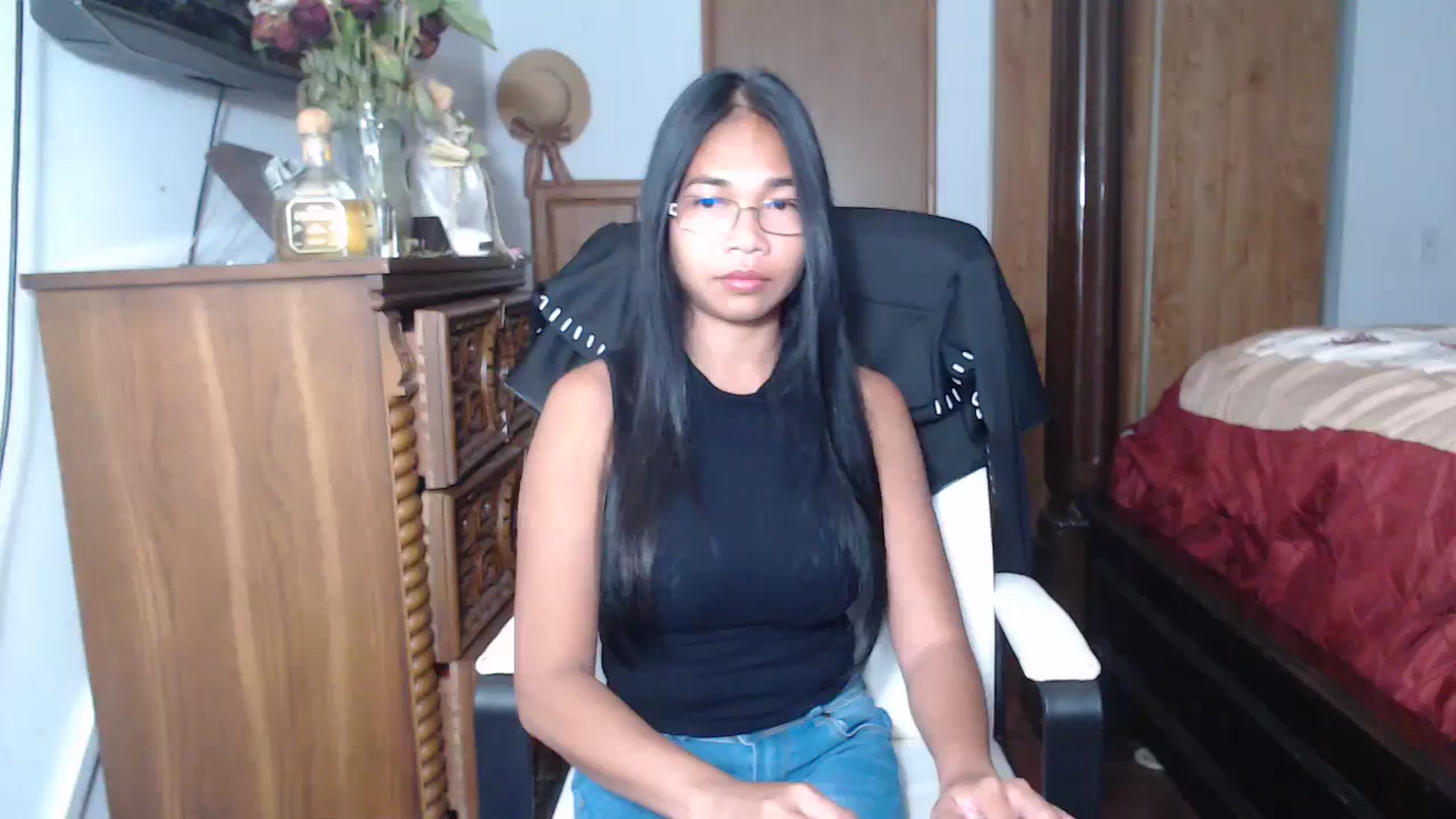Gallery image thumbnail from Littlekai2023's myfreecams stream on, 06/19/2023, 02:08 image 2 of 20