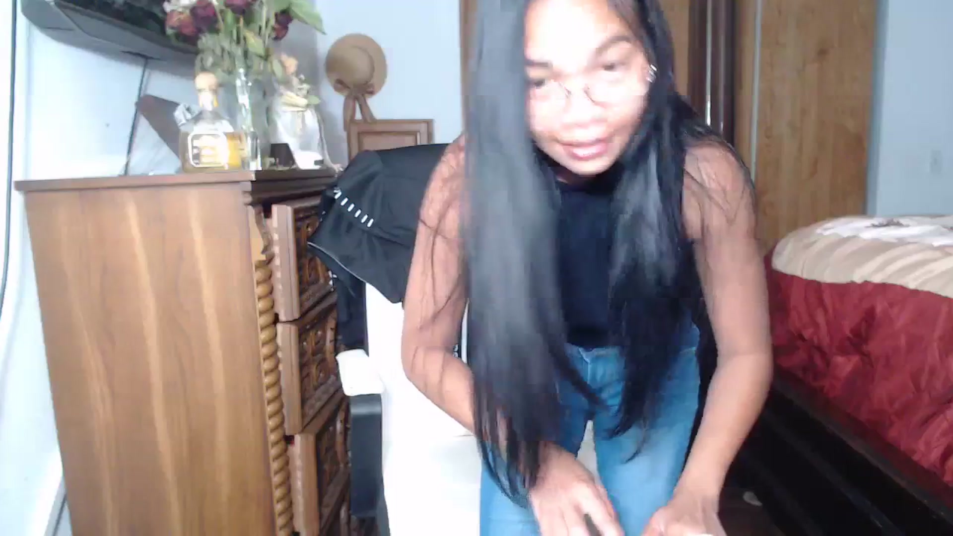 Gallery image thumbnail from Littlekai2023's myfreecams stream on, 06/19/2023, 02:08 image 7 of 20