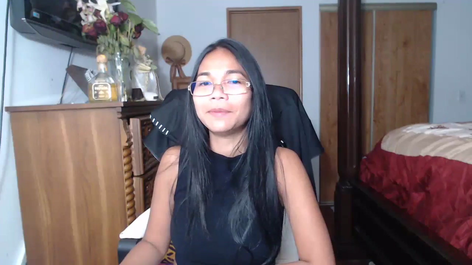 Gallery image thumbnail from Littlekai2023's myfreecams stream on, 06/19/2023, 07:38 image 20 of 20