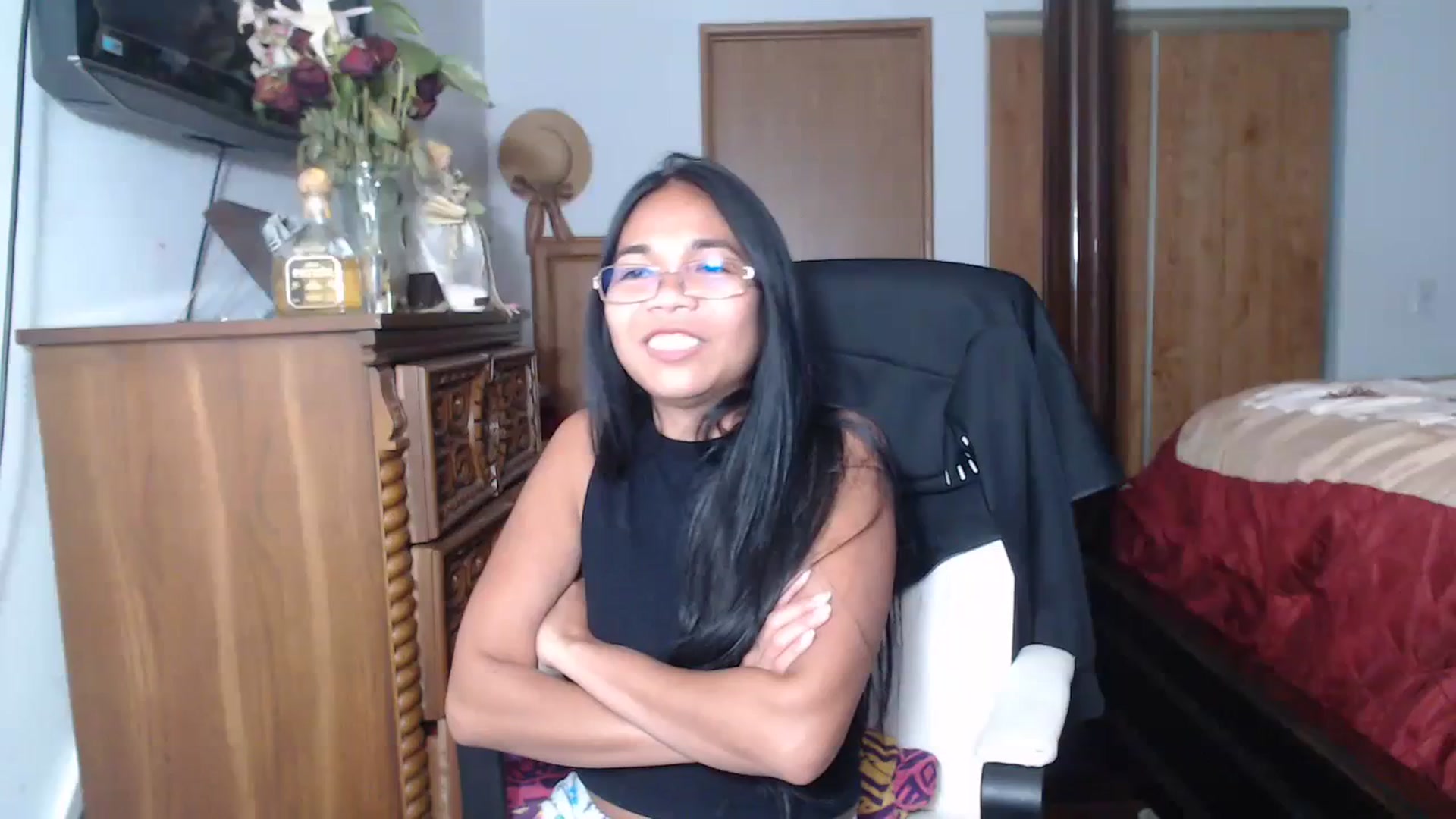 Gallery image thumbnail from Littlekai2023's myfreecams stream on, 06/19/2023, 07:52 image 15 of 20