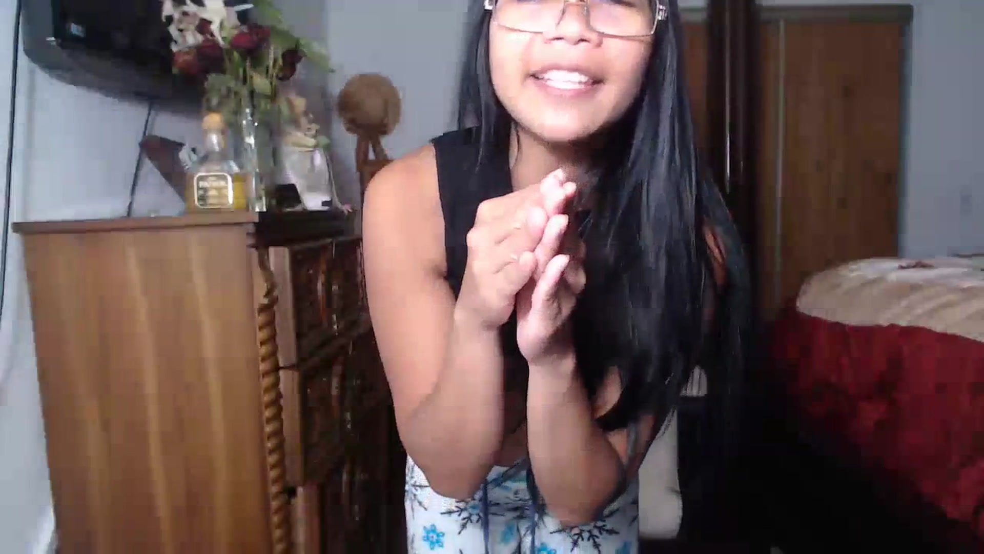 Gallery image thumbnail from Littlekai2023's myfreecams stream on, 06/19/2023, 07:52 image 19 of 20