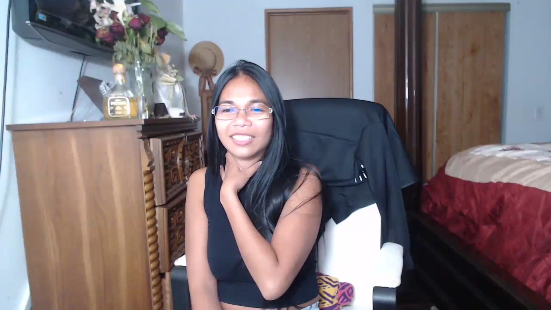 Gallery image thumbnail from Littlekai2023's myfreecams stream on, 06/19/2023, 07:52 image 13 of 20