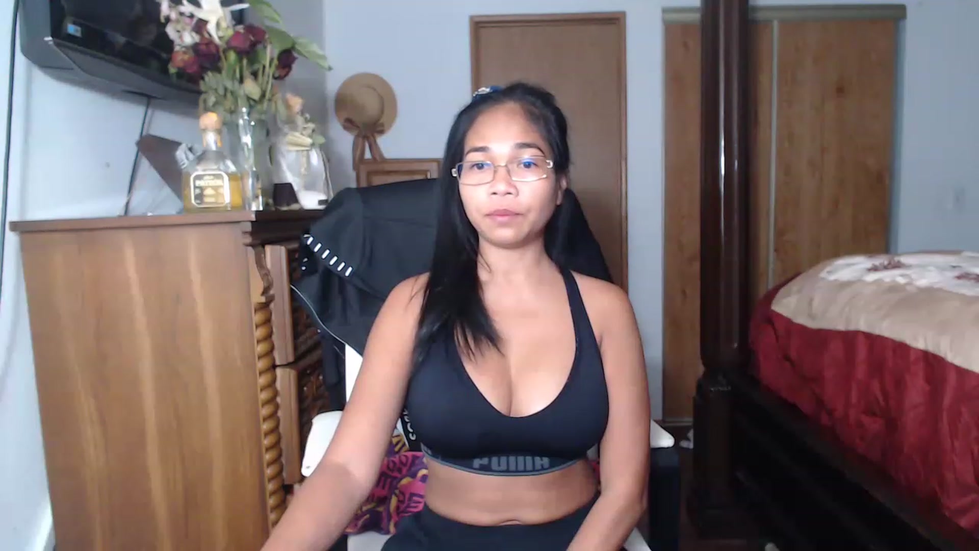 Gallery image thumbnail from Littlekai2023's myfreecams stream on, 06/20/2023, 24:02 image 20 of 20