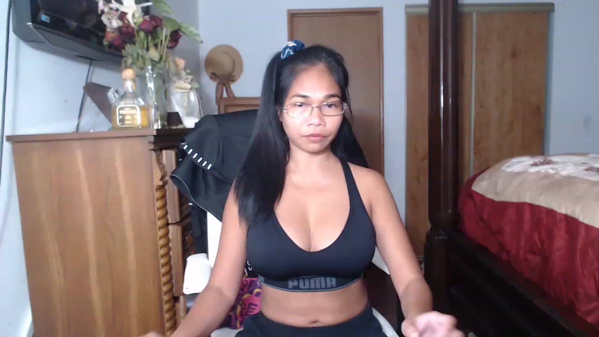 Gallery image thumbnail from Littlekai2023's myfreecams stream on, 06/20/2023, 24:02 image 11 of 20