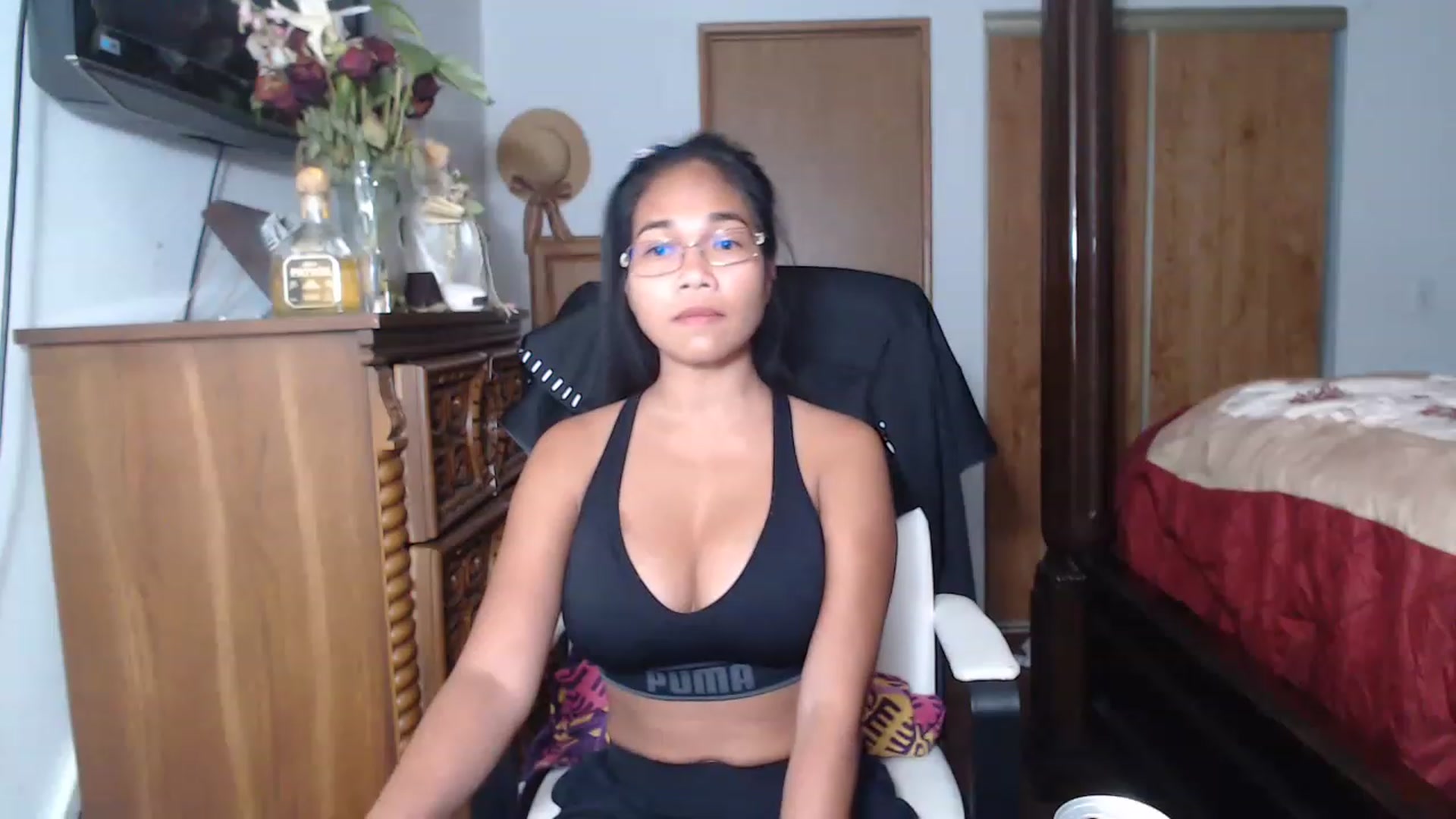 Gallery image thumbnail from Littlekai2023's myfreecams stream on, 06/20/2023, 24:53 image 4 of 20