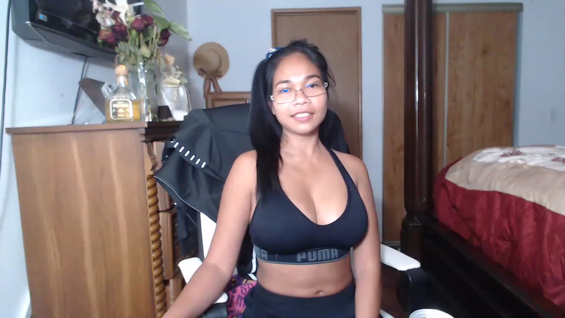 Gallery image thumbnail from Littlekai2023's myfreecams stream on, 06/20/2023, 24:53 image 11 of 20