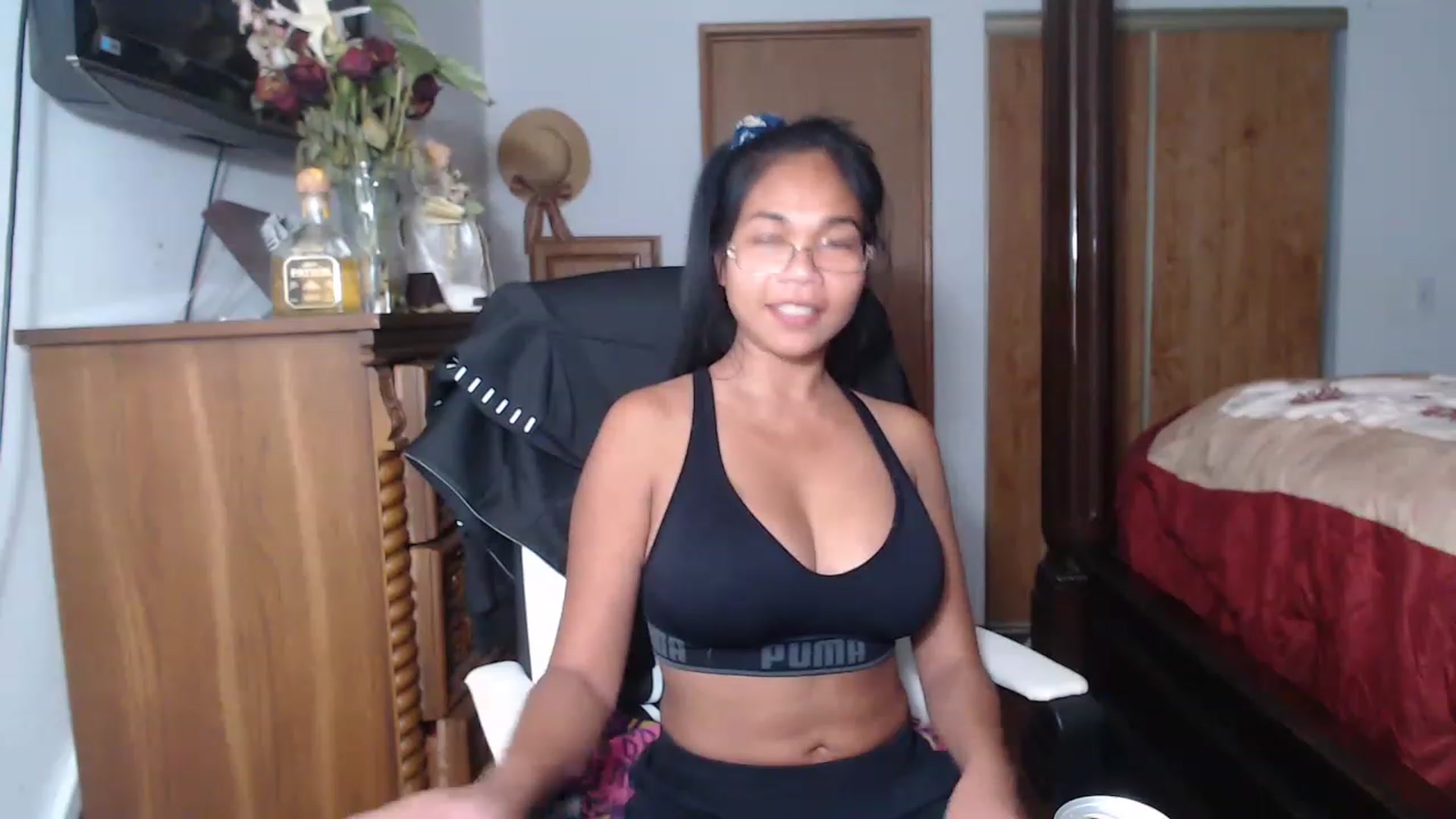 Gallery image thumbnail from Littlekai2023's myfreecams stream on, 06/20/2023, 24:53 image 13 of 20