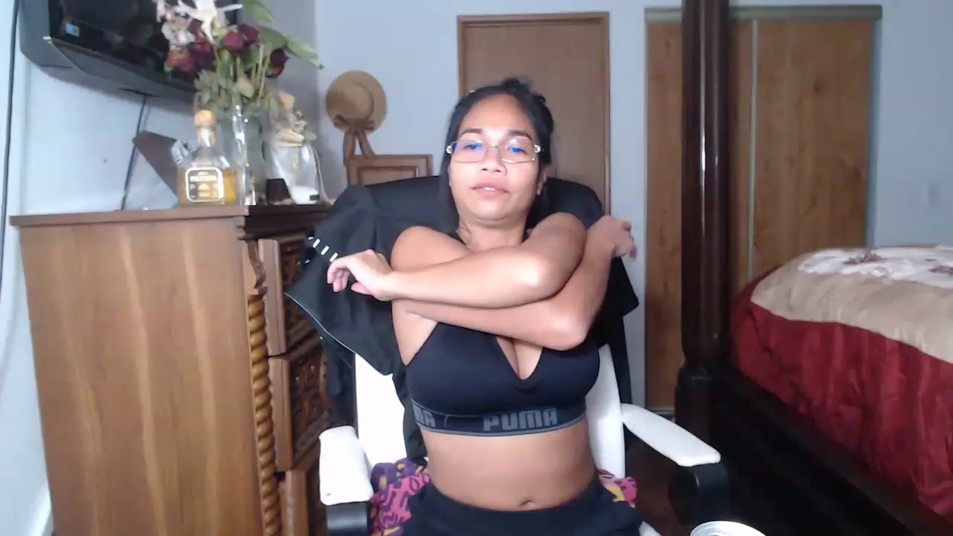 Gallery image thumbnail from Littlekai2023's myfreecams stream on, 06/20/2023, 24:53 image 15 of 20