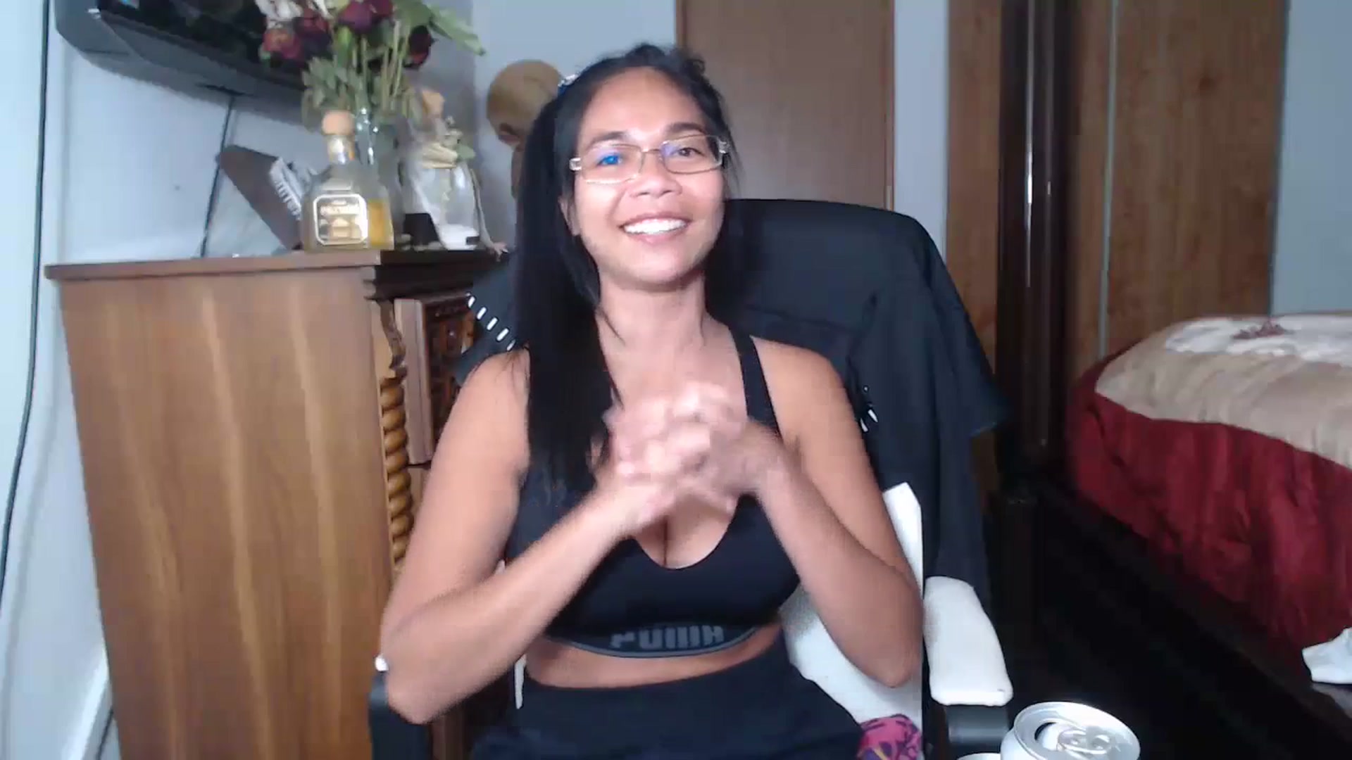 Gallery image thumbnail from Littlekai2023's myfreecams stream on, 06/20/2023, 04:50 image 11 of 20