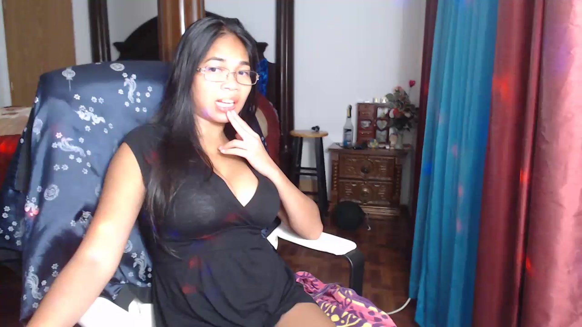 Gallery image thumbnail from Littlekai2023's myfreecams stream on, 06/21/2023, 01:15 image 20 of 20