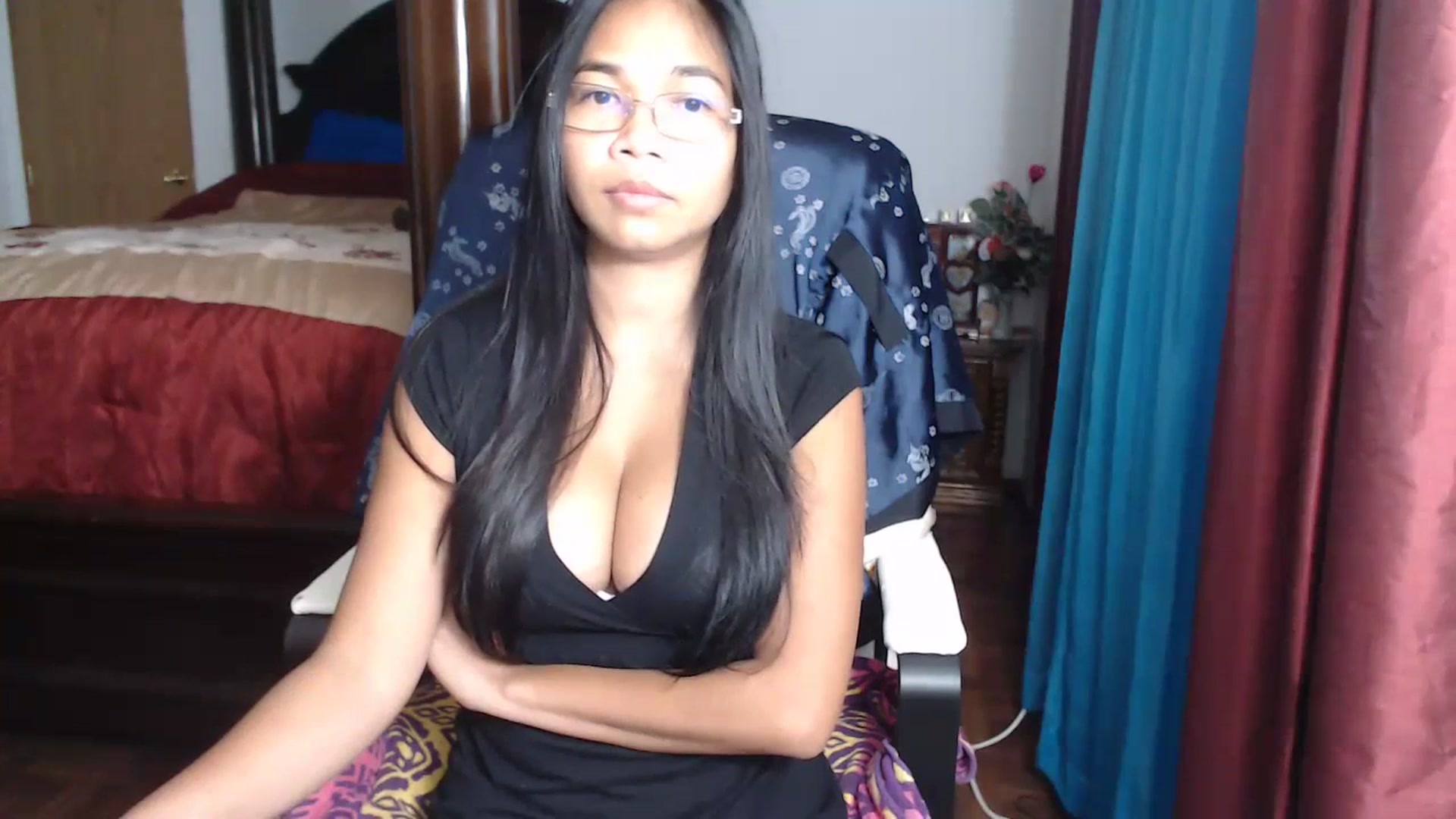 Gallery image thumbnail from Littlekai2023's myfreecams stream on, 06/21/2023, 01:15 image 3 of 20