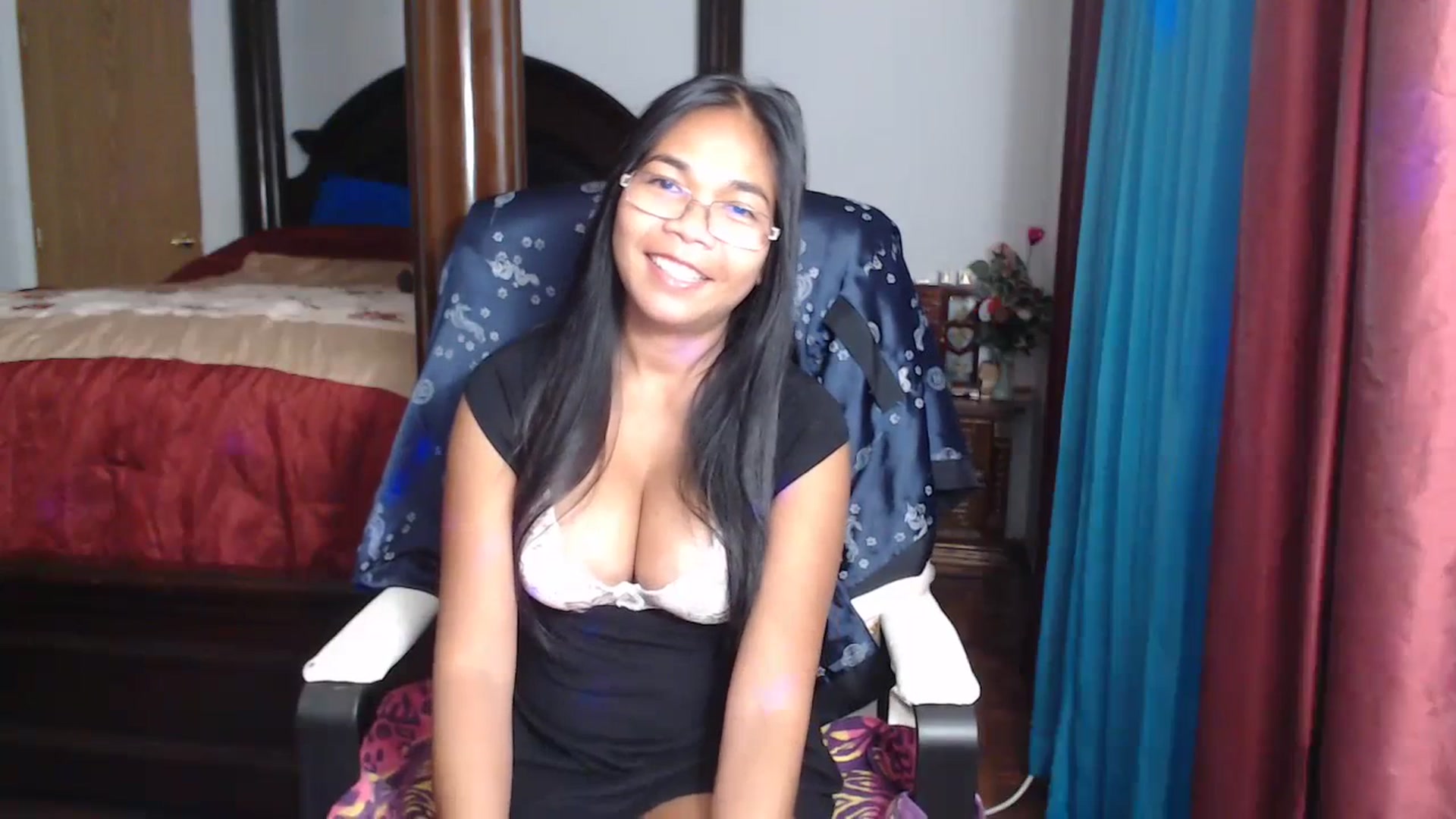 Gallery image thumbnail from Littlekai2023's myfreecams stream on, 06/21/2023, 01:15 image 9 of 20