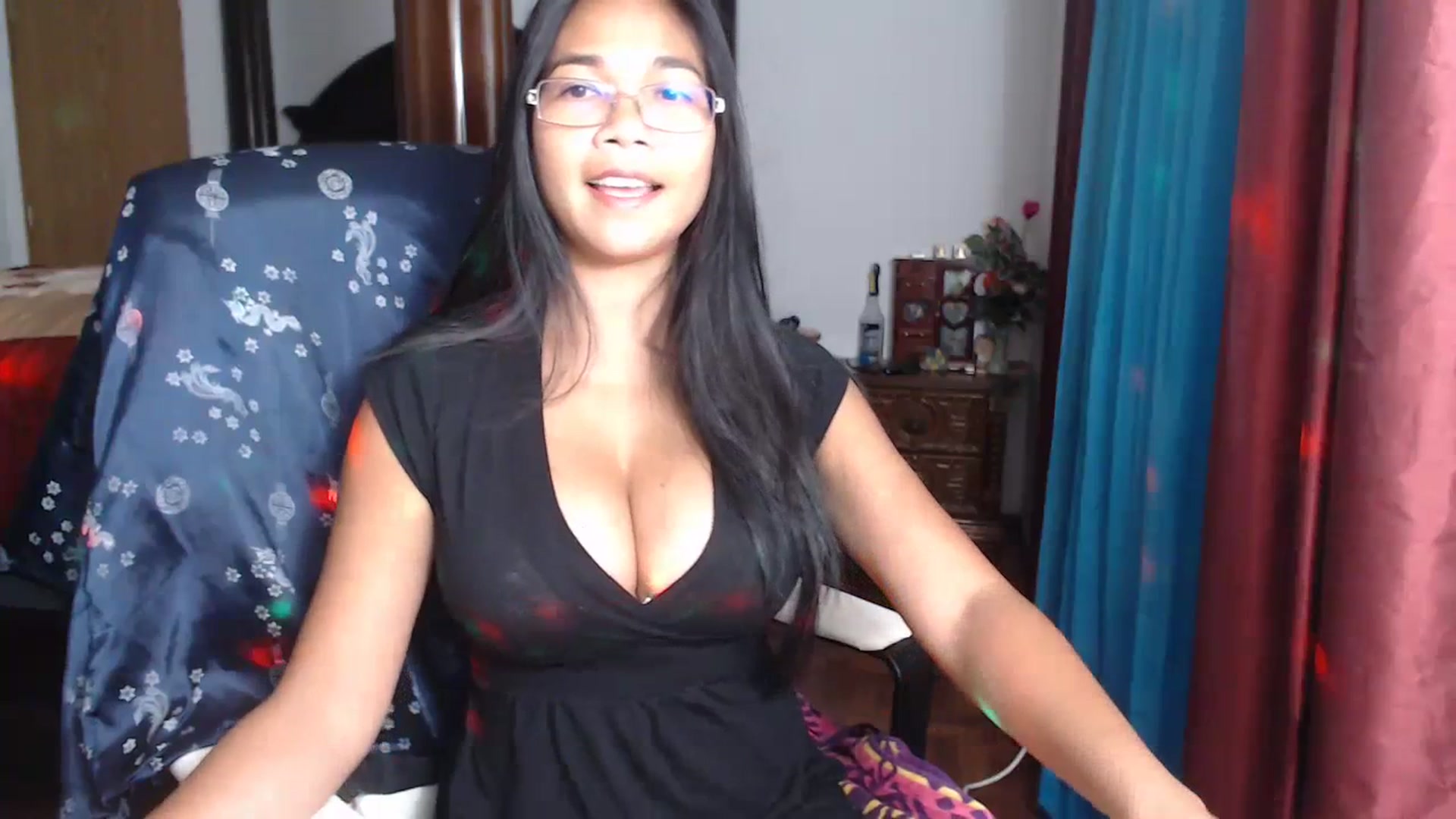 Gallery image thumbnail from Littlekai2023's myfreecams stream on, 06/21/2023, 02:10 image 3 of 20