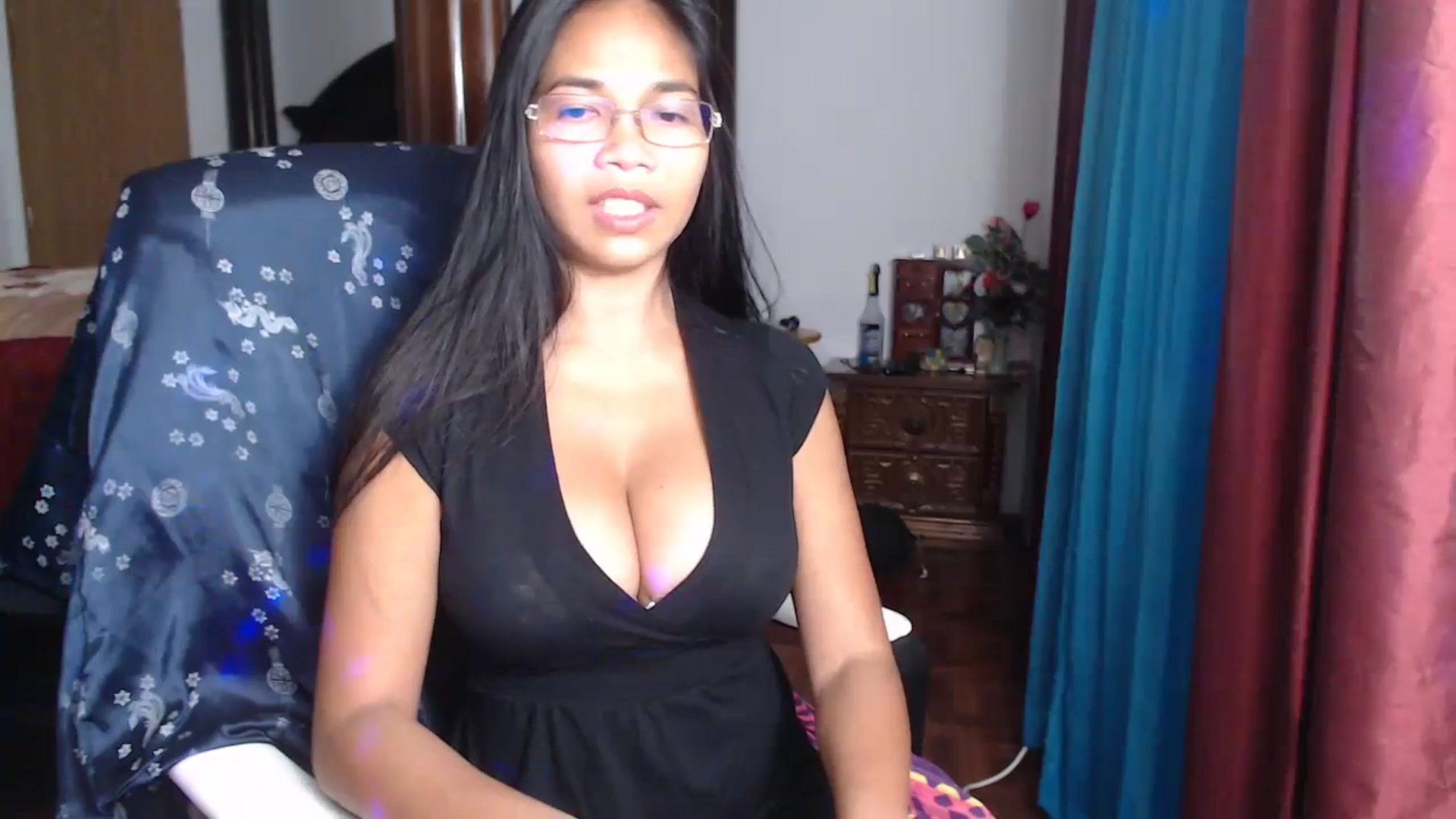 Gallery image thumbnail from Littlekai2023's myfreecams stream on, 06/21/2023, 02:10 image 4 of 20