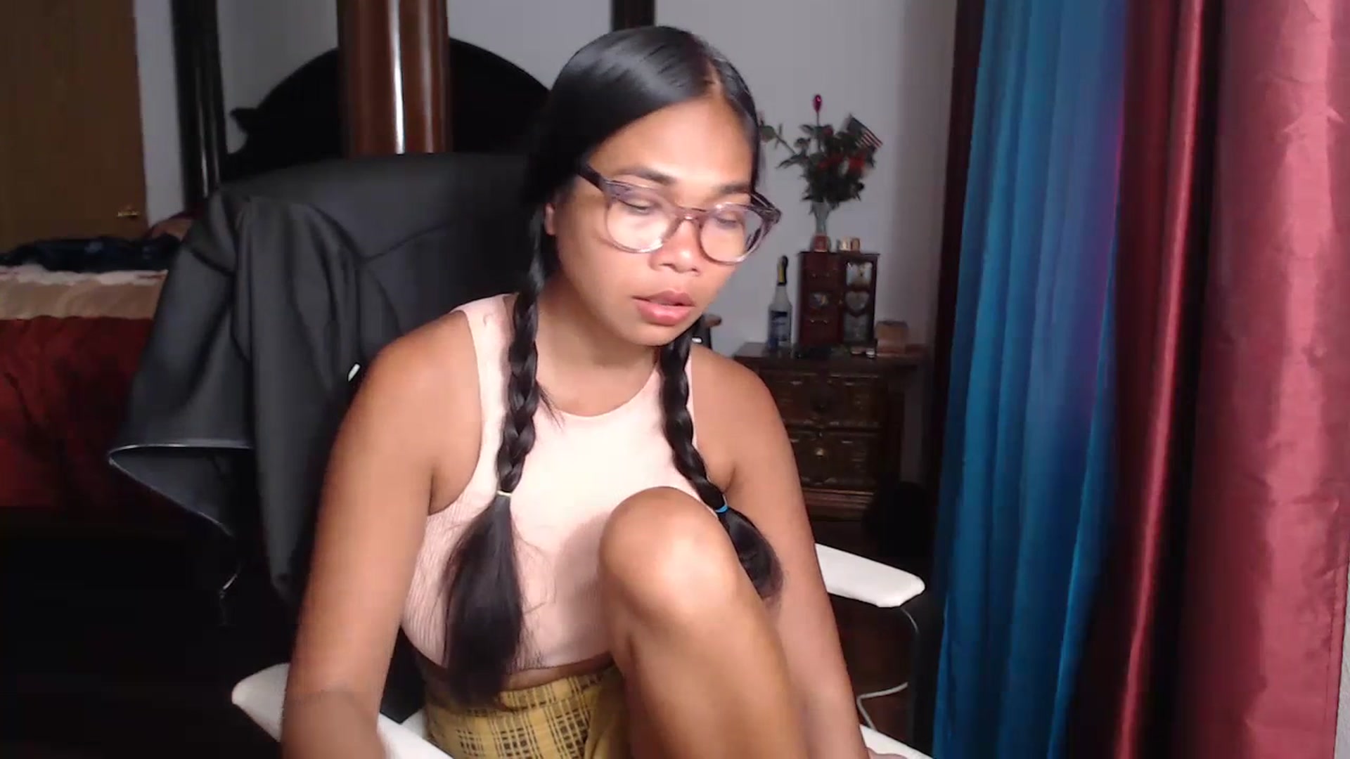 Gallery image thumbnail from Littlekai2023's myfreecams stream on, 06/26/2023, 20:10 image 11 of 20