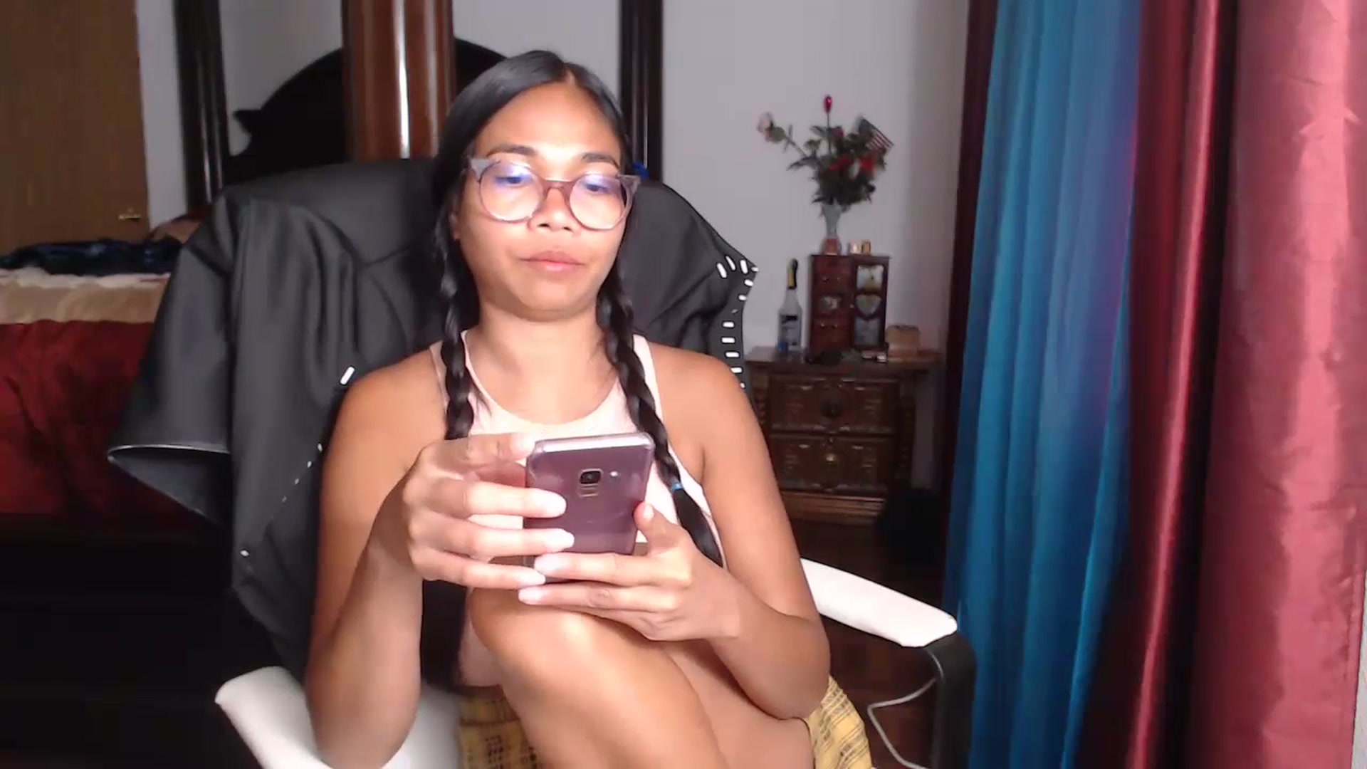 Gallery image thumbnail from Littlekai2023's myfreecams stream on, 06/26/2023, 20:10 image 15 of 20