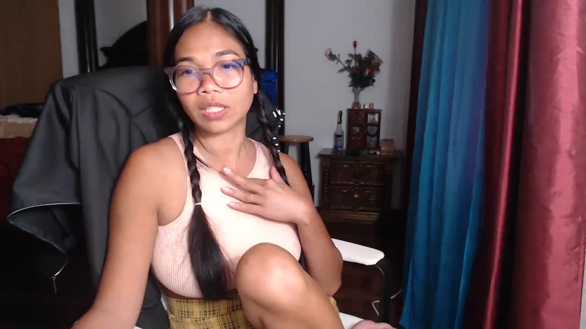 Gallery image thumbnail from Littlekai2023's myfreecams stream on, 06/26/2023, 20:10 image 20 of 20
