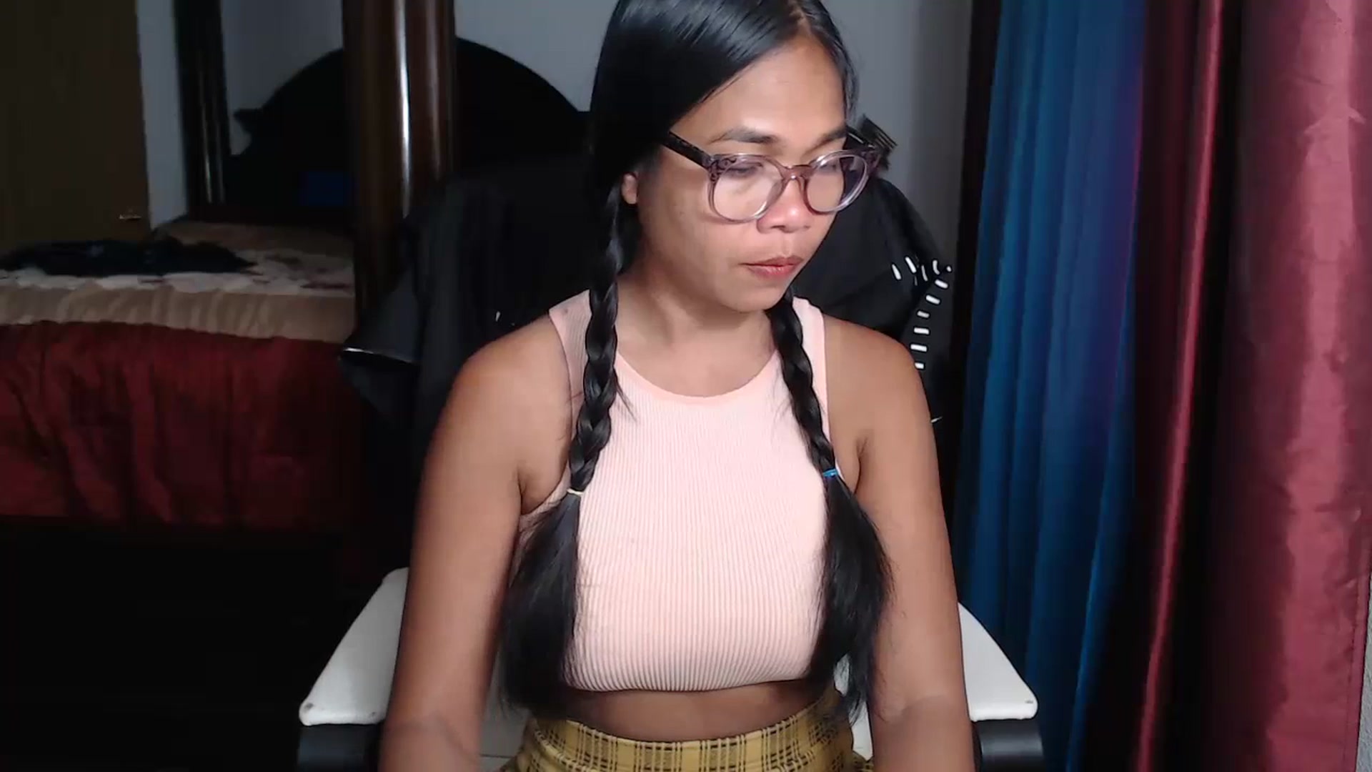 Gallery image thumbnail from Littlekai2023's myfreecams stream on, 06/26/2023, 20:10 image 5 of 20